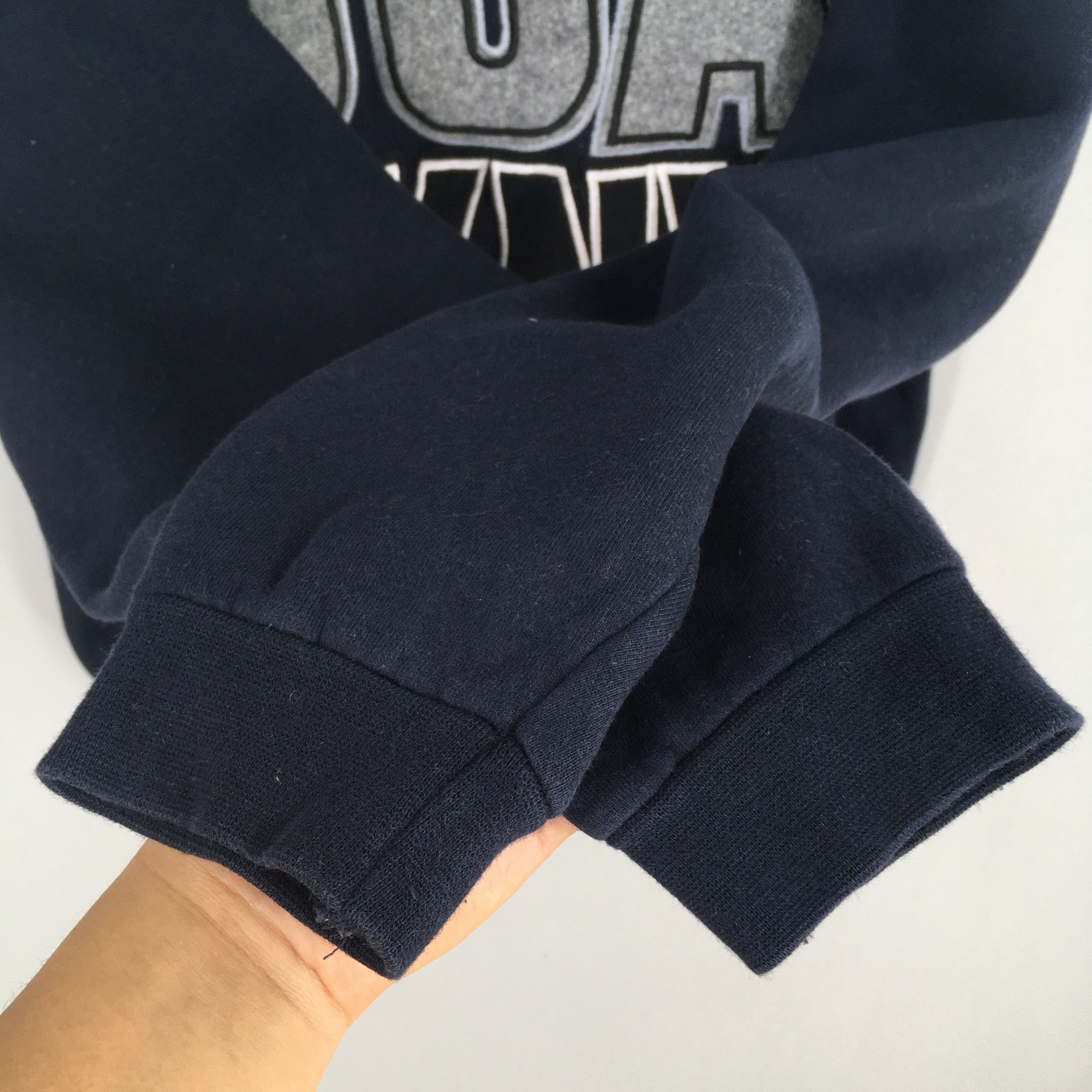 DKNY Vintage Dkny Usa Jeans Black Sweatshirt Medium Size US M / EU 48-50 / 2 - 6 Thumbnail