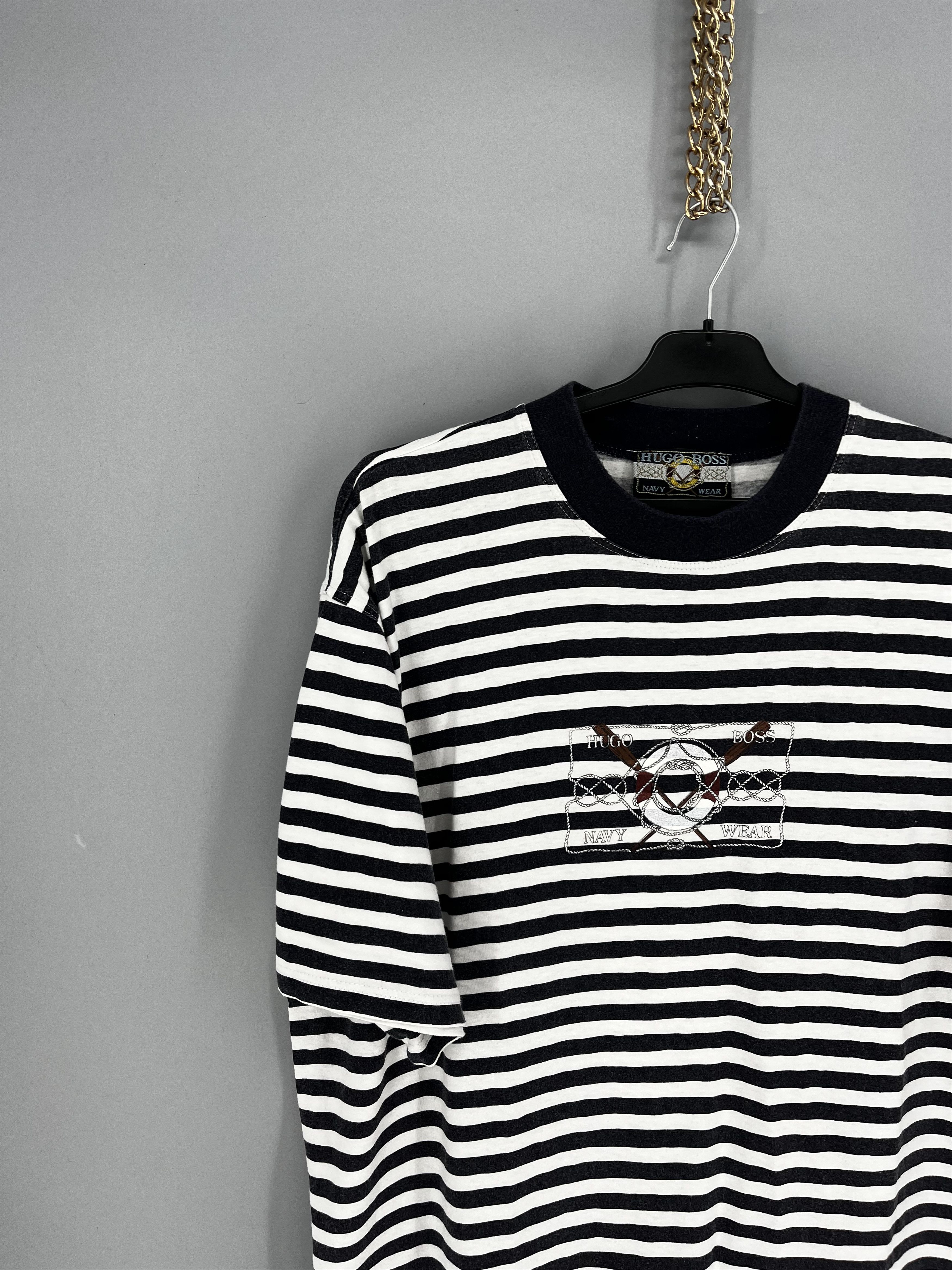 Hugo Boss Vintage Hugo Boss Nawy Wear 80s 90s Big Logo Tee Spell Out Size US XXL / EU 58 / 5 - 4 Thumbnail