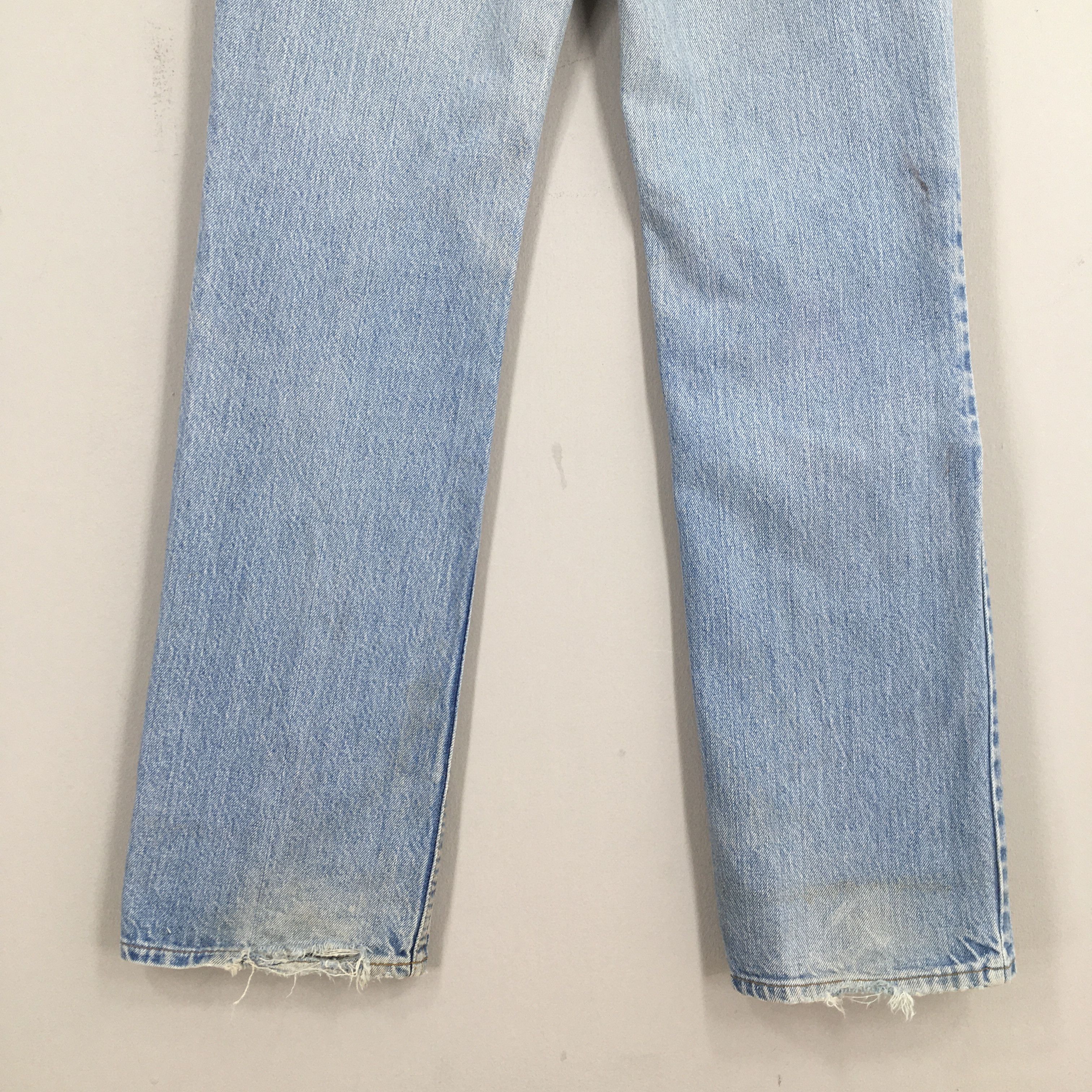 Levi's Size 25x31 Vintage Levi's 505 Light Wash Zipper Jeans S618 Size 25" / US 0 / IT 36 - 10 Thumbnail