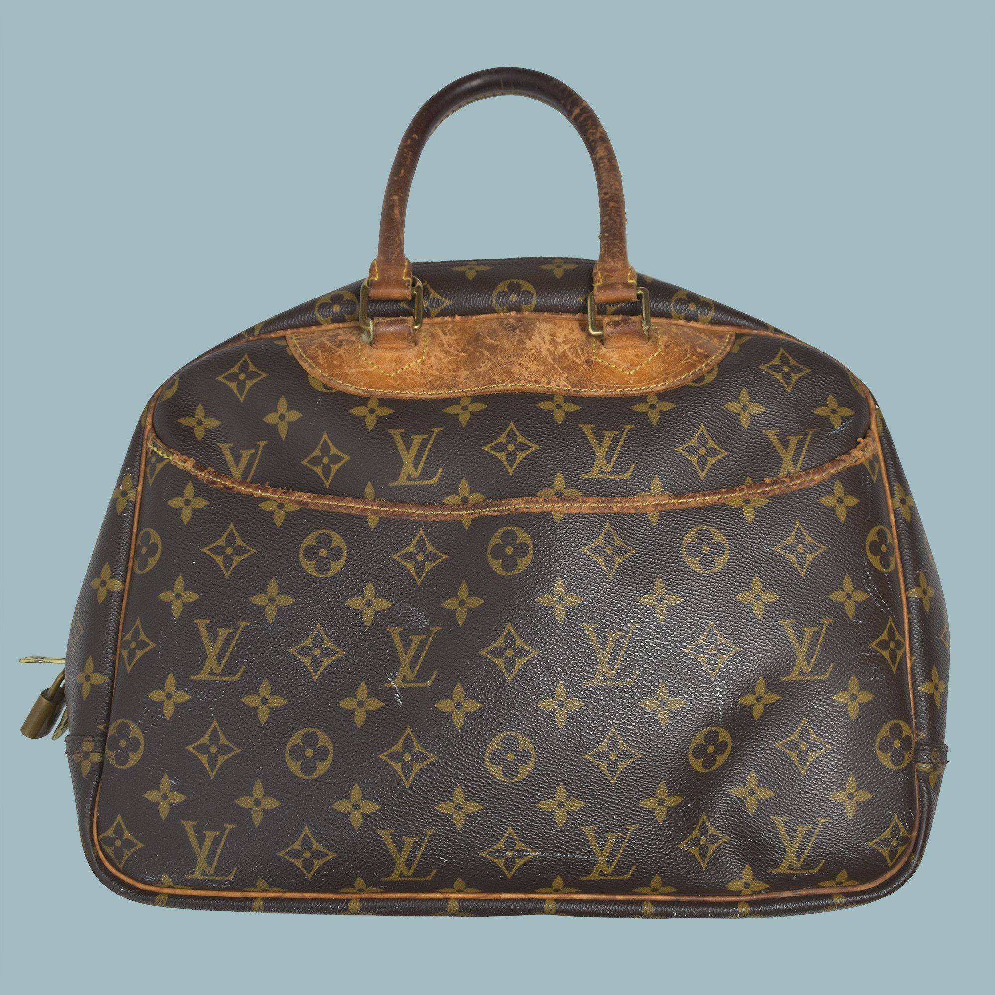 LOUIS VUITTON MONOGRAM DEAUVILLE LEATHER BAG