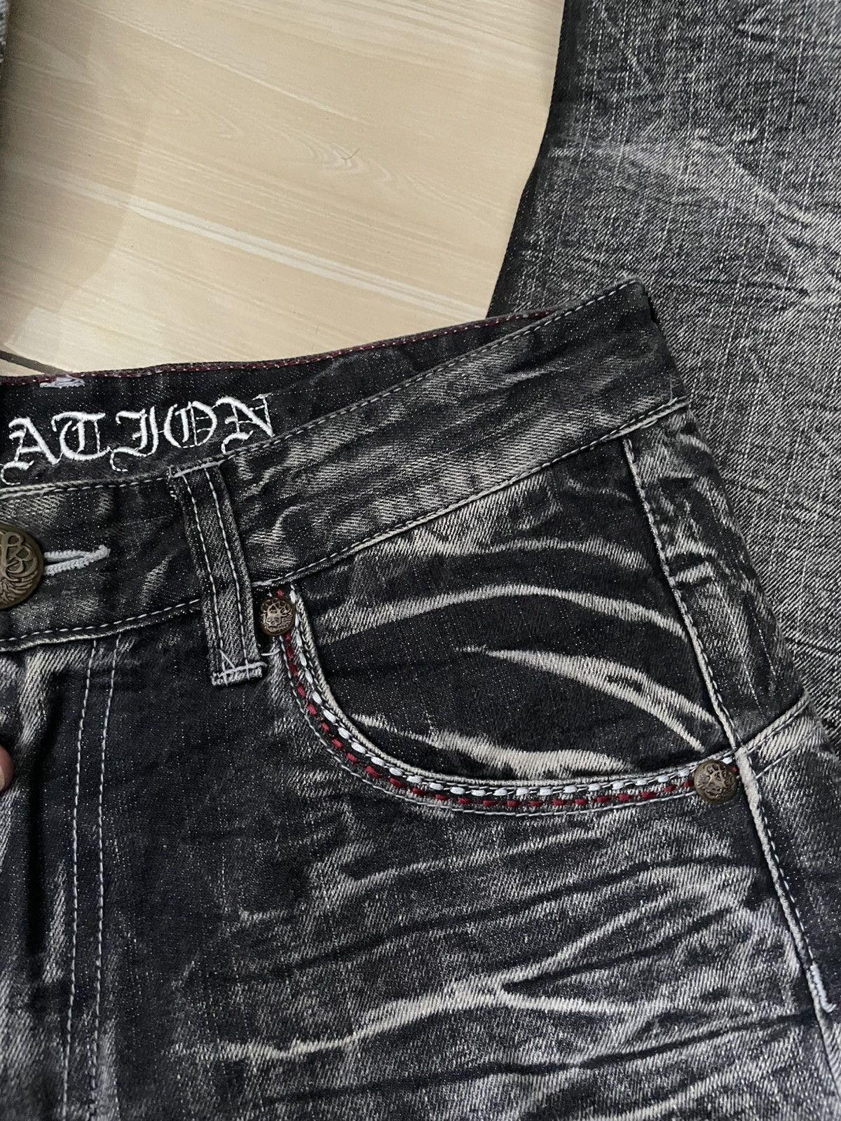 Japanese Brand Y2K Creation fadding denim y2k Size US 32 / EU 48 - 12 Thumbnail