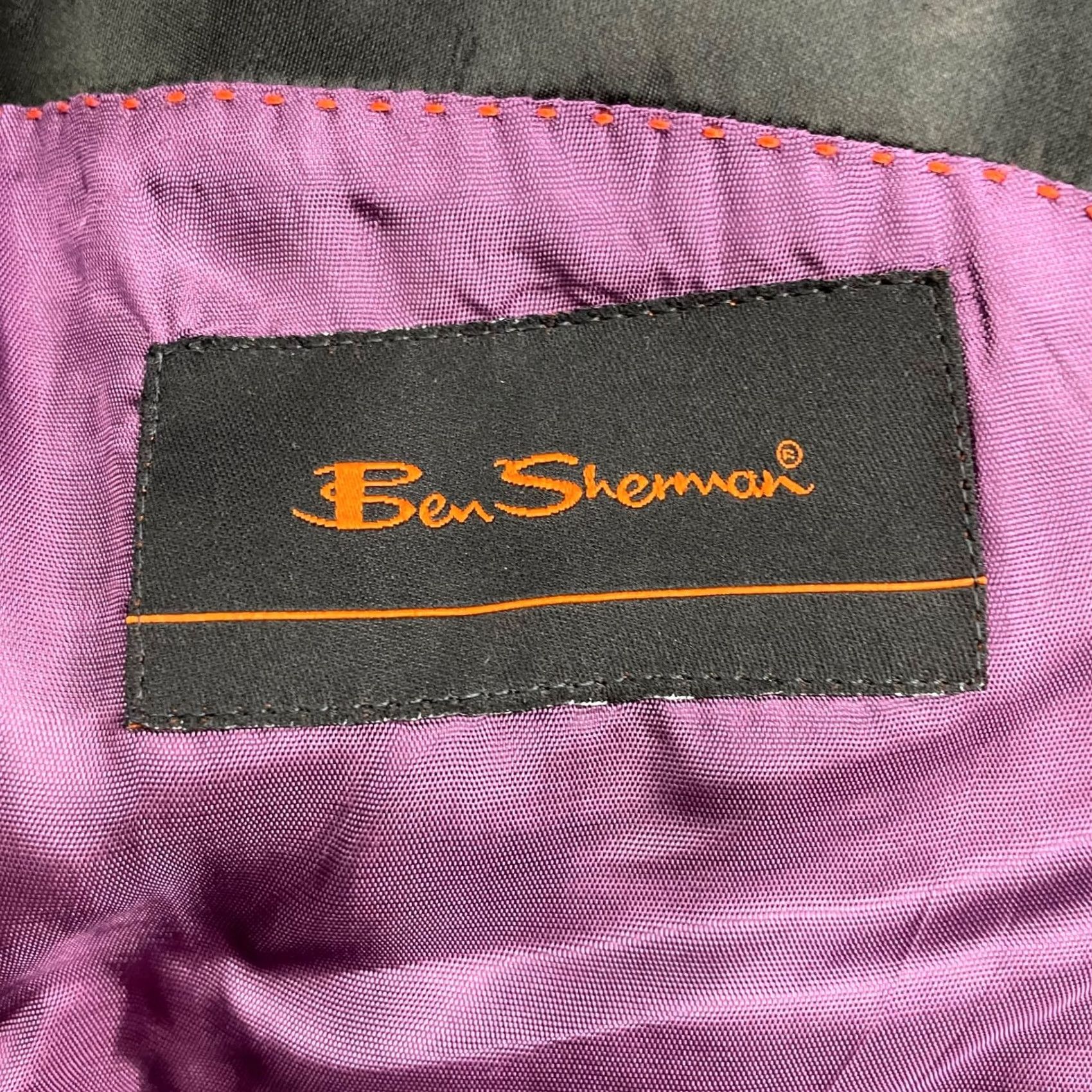 Ben Sherman Ben Sherman Men’s Velvet/Velour Tuxedo Jacket Black • Medium Jacket Blazer Notch Lapel Satin Lapel 1-Button Adult Mens Formal Vintage No Size 40R - 5 Thumbnail