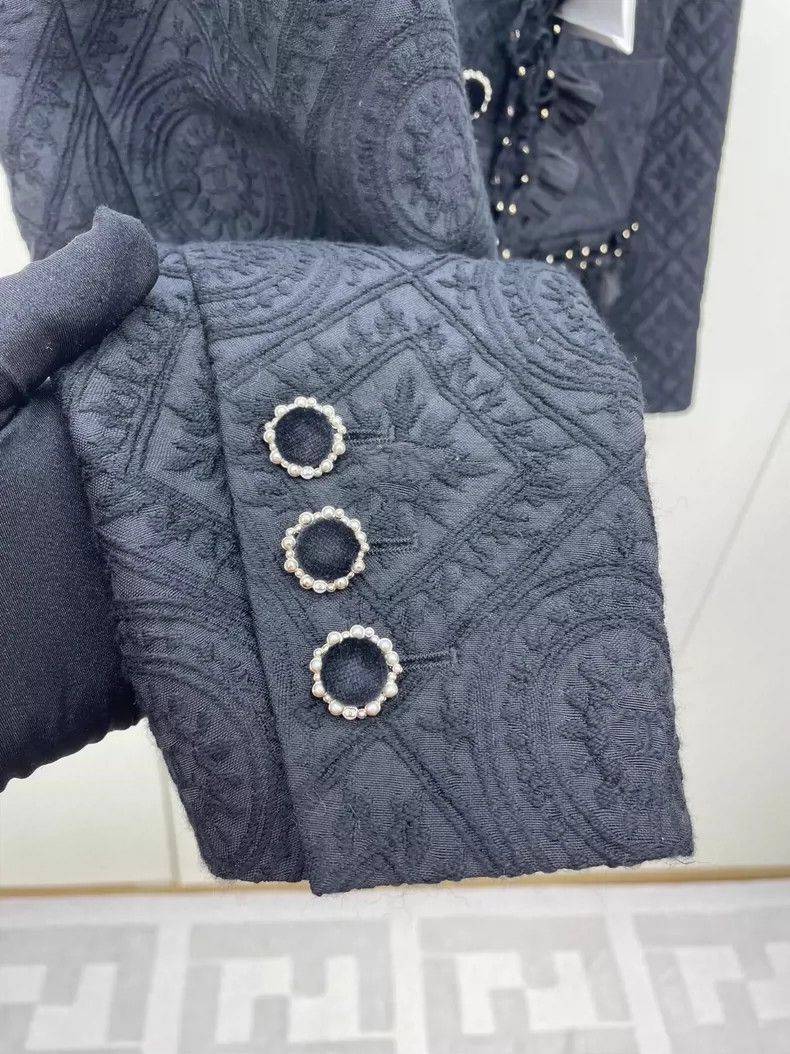 Chanel Chanel Castle series wooden ear velvet buckle jacket 2504-N Size XS / US 0-2 / IT 36-38 - 3 Thumbnail