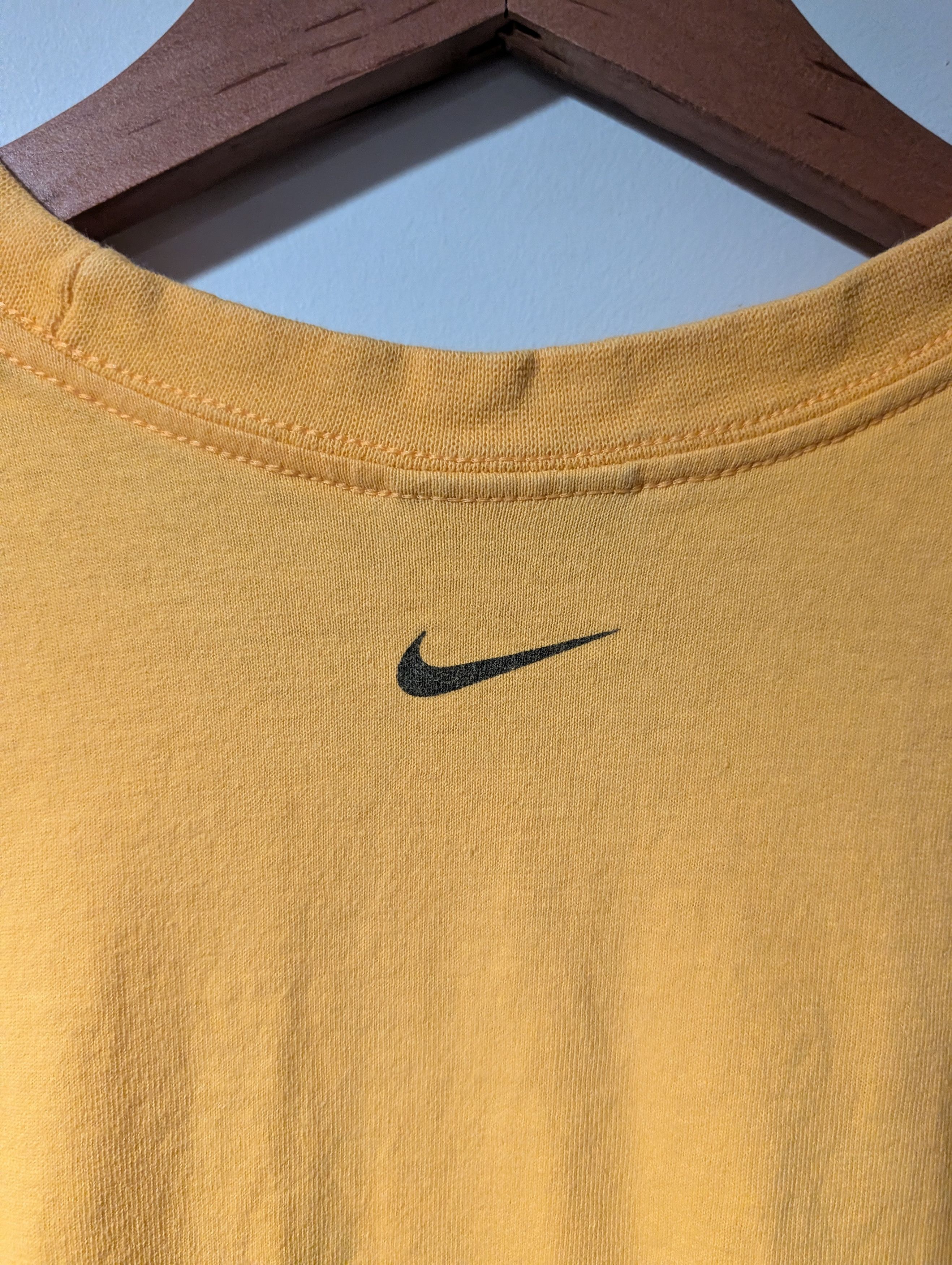 Nike Vintage Nike Spellout Arc Logo T Shirt Graphic Swoosh Tee Size US L / EU 52-54 / 3 - 6 Thumbnail
