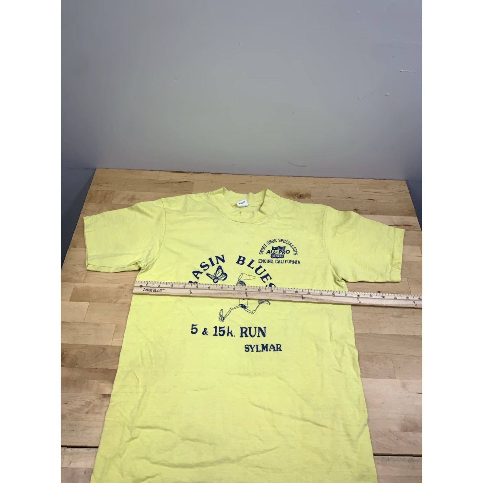 Hanes VINTAGE Hanes T-Shirt Mens M Yellow 80s USA Running Sylmar 5K 15K Shirt Men Size US M / EU 48-50 / 2 - 5 Thumbnail