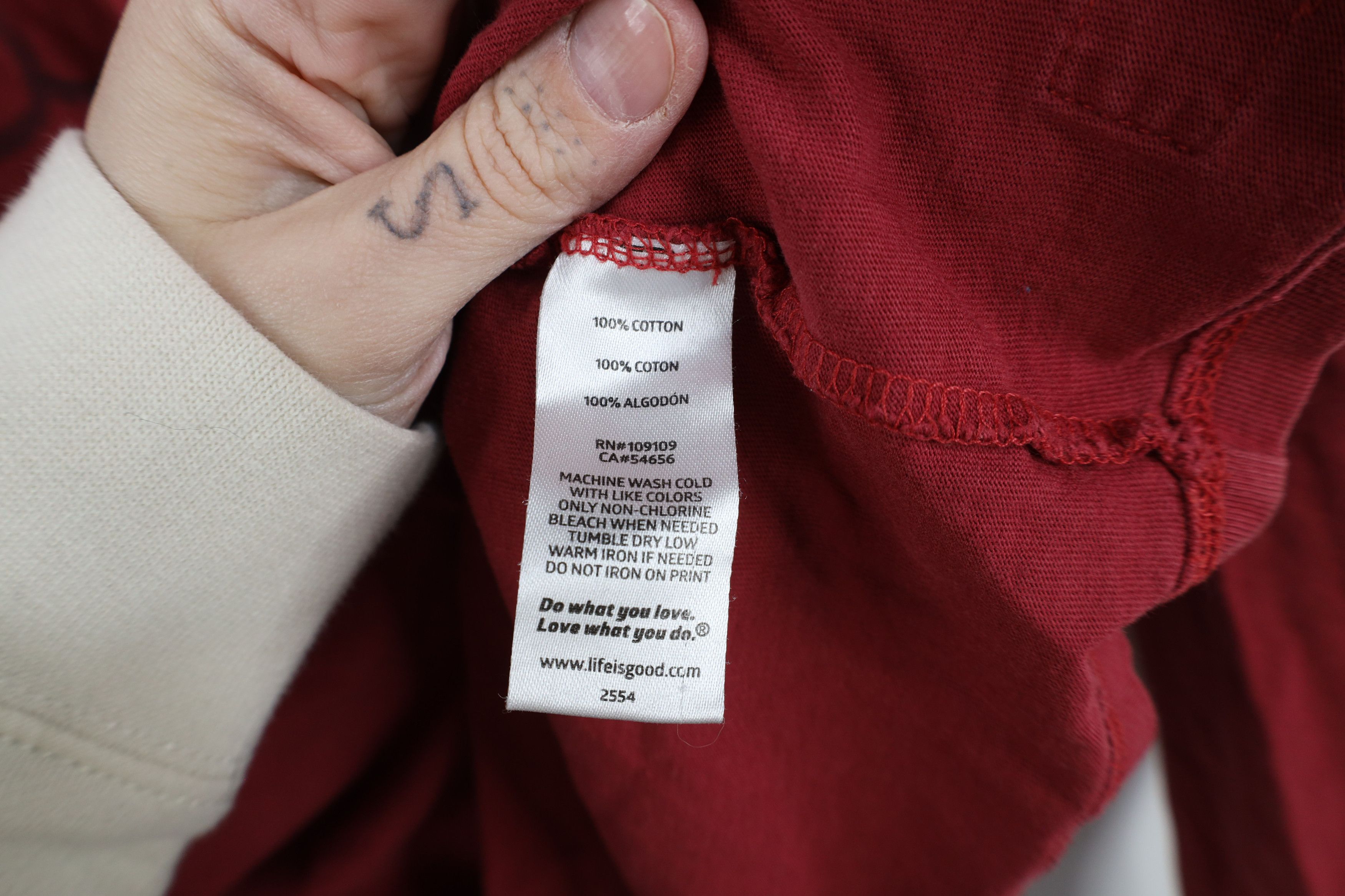 Life is Good × Vintage Life Is Good The Person Your Dog Thinks You Are T-Shirt Red Size US XL / EU 56 / 4 - 9 Thumbnail