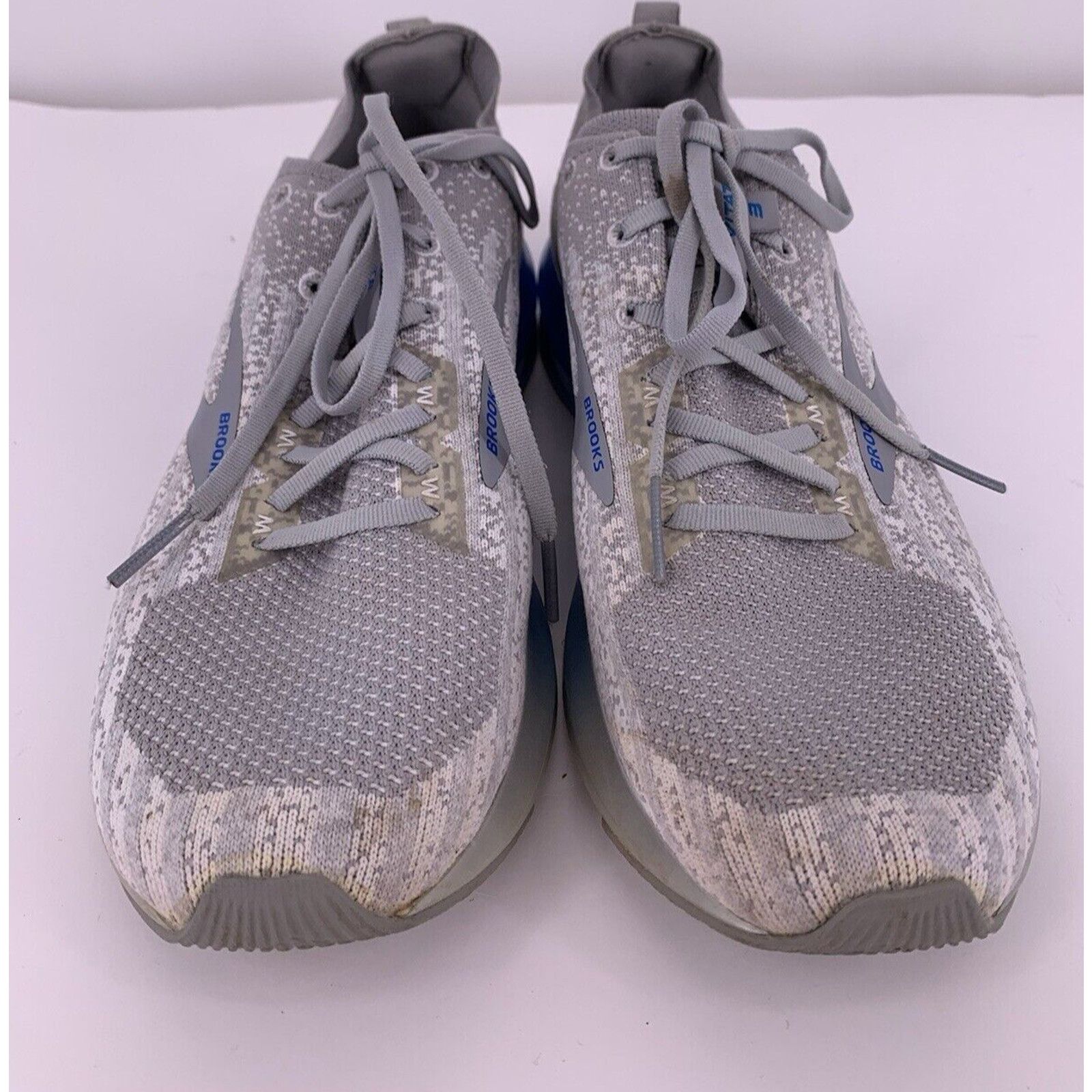 Brooks Brooks Levitate 3 Running Shoes Gray Knit Sneakers 11.5D Size US 10.5 / EU 43-44 - 3 Thumbnail