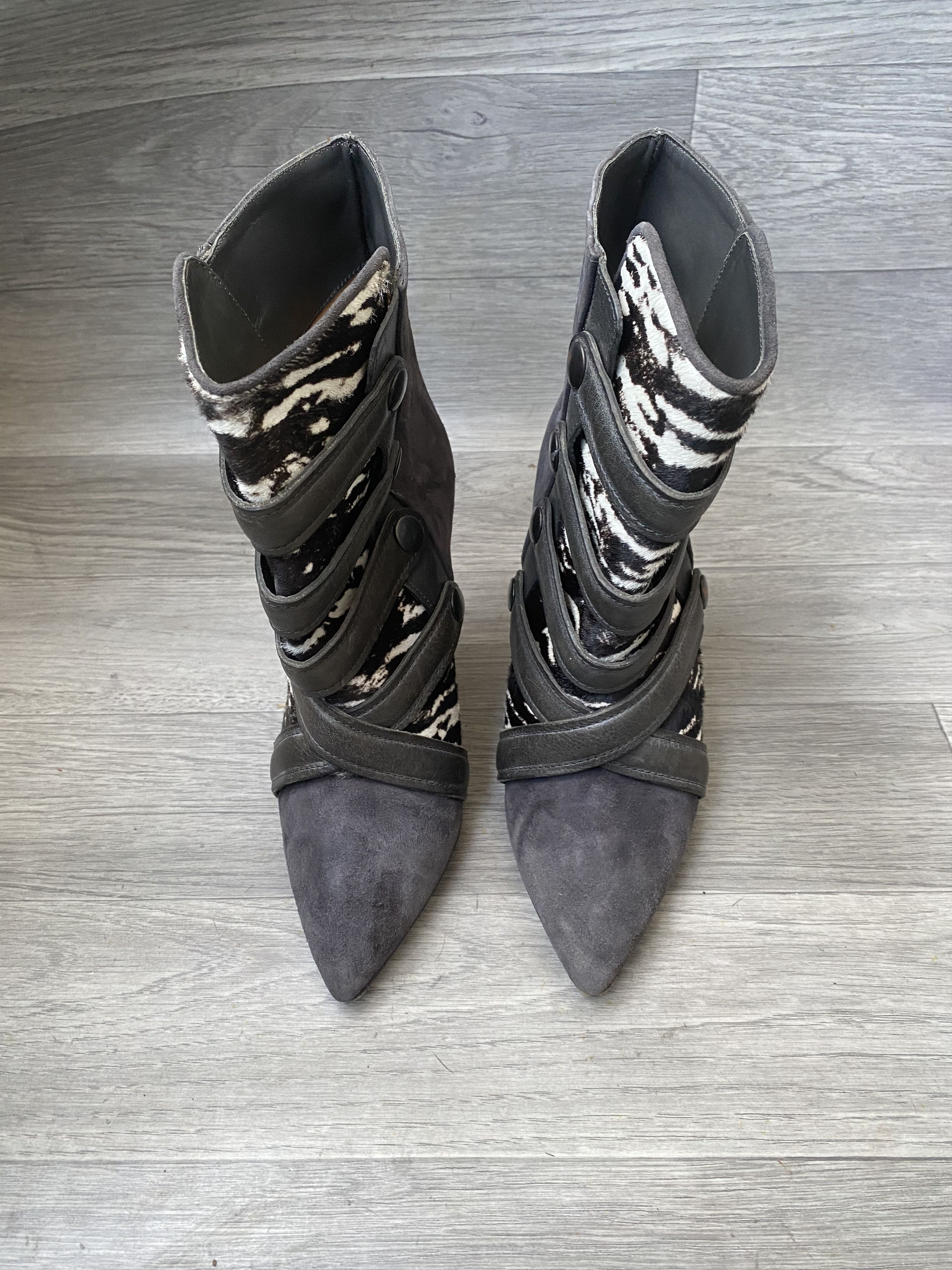 Isabel Marant Isabel marant tacy zebra print heel boots sz 36 Size US 6 / IT 36 - 4 Thumbnail