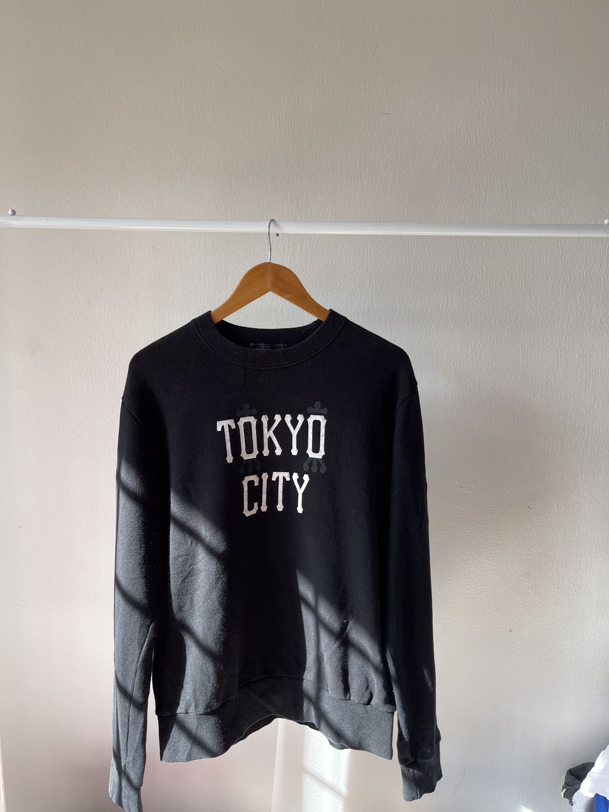 Fragment Design × Hiroshi Fujiwara × uniform experiment Sophnet x Fragment Design Tokyo City Sweatshirt Size US L / EU 52-54 / 3 - 3 Thumbnail