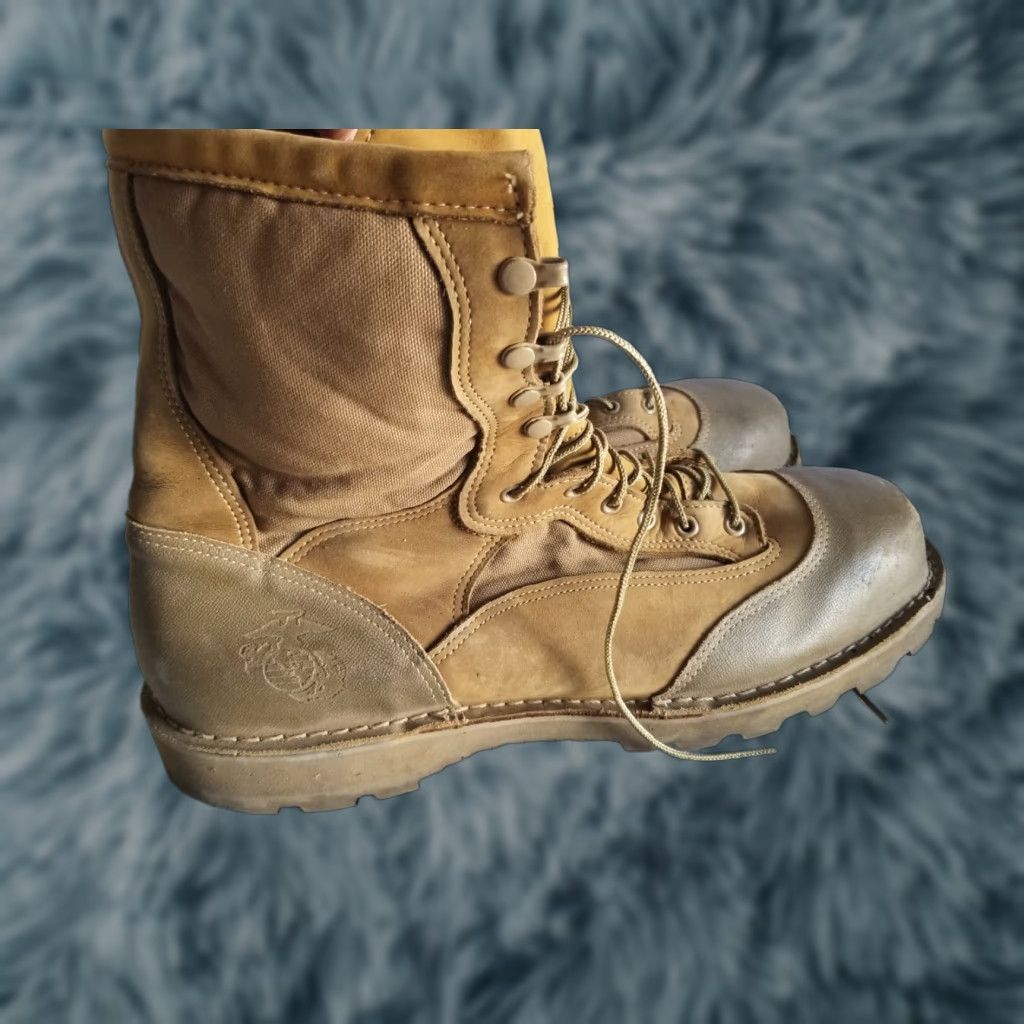Danner Danner USMC RAT 8" Mojave ST Tactical Vibram Sole Boots Size 14.5 R Desert Tan Leather/ Fabric Cap Toe Steel Toe Mens Boots Size US 15 / EU 48 - 1 Thumbnail