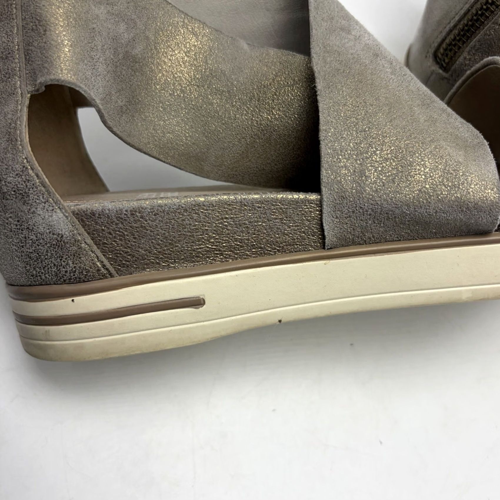 Eileen Fisher Eileen Fisher Sandal Women's Leather Metallic Crisscross Strap Platform Wedge Casual Leather 7 US Size US 7 / IT 37 - 6 Thumbnail