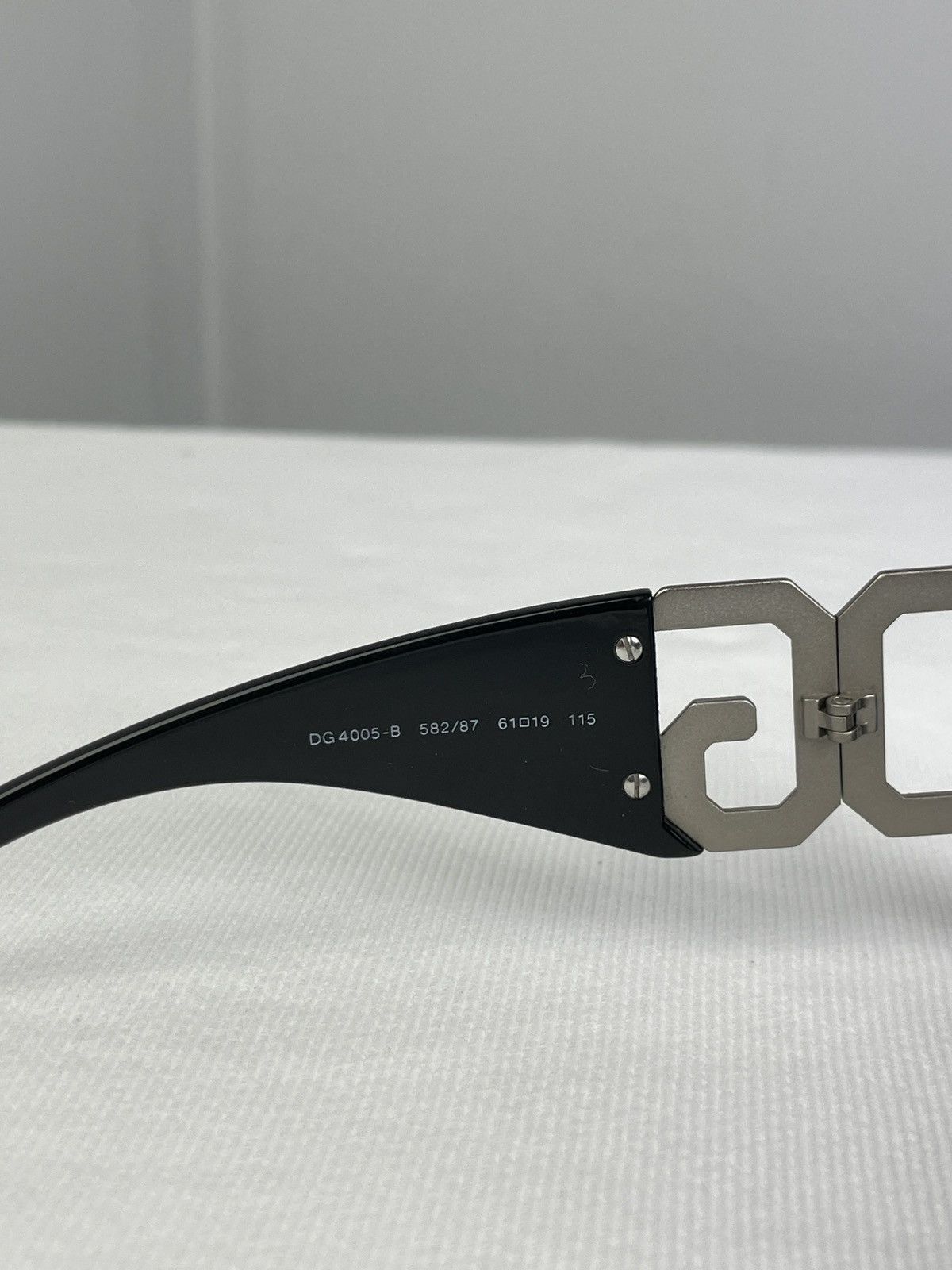 Dolce & Gabbana Vintage Y2K Dolce & Gabbana rhinestone logo sunglasses Size ONE SIZE - 6 Thumbnail