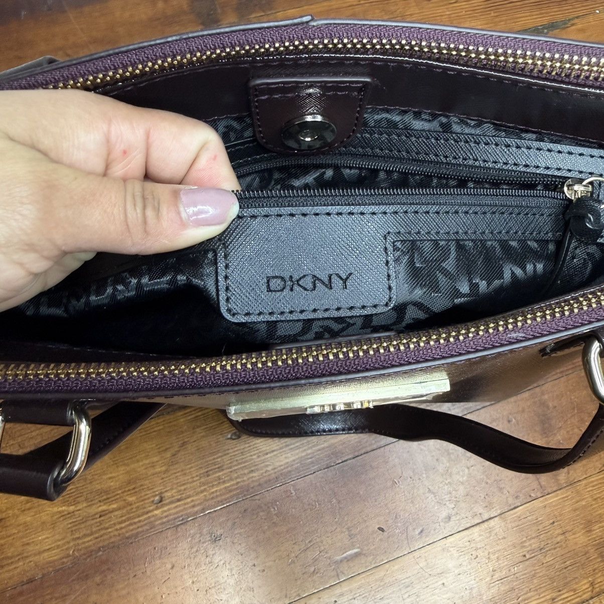 DKNY DKNY Dark Brown Leather Tote with Gold Plate Size ONE SIZE - 9 Thumbnail
