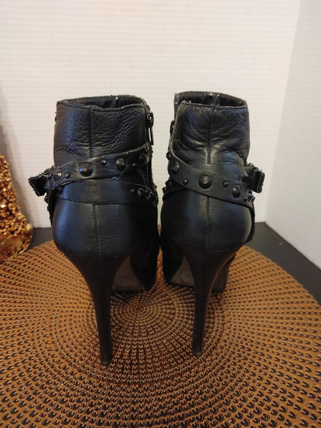 Ferre Fergie Leather Heeled Booties Size 9M Size US 9 / IT 39 - 4 Thumbnail