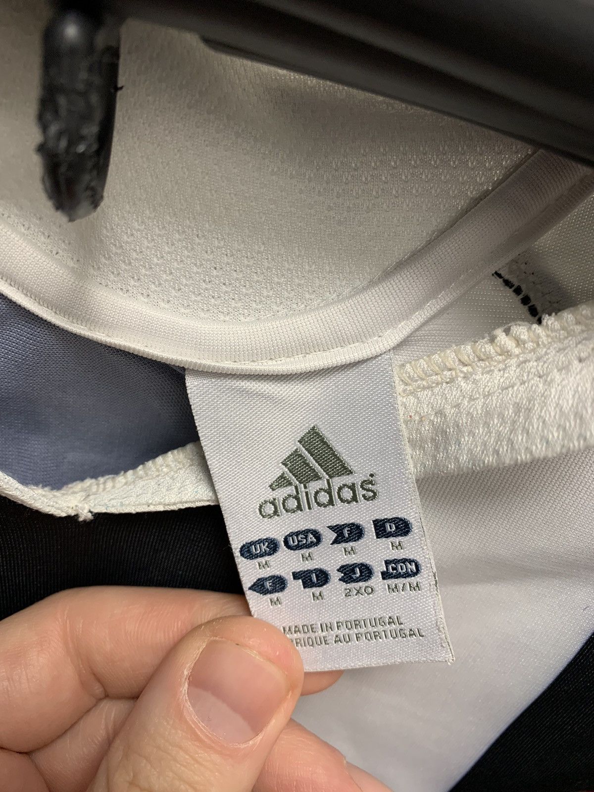 Adidas Owen 10 Newcastle adidas vintage soccer jersey M sz 2000th Size US M / EU 48-50 / 2 - 5 Thumbnail