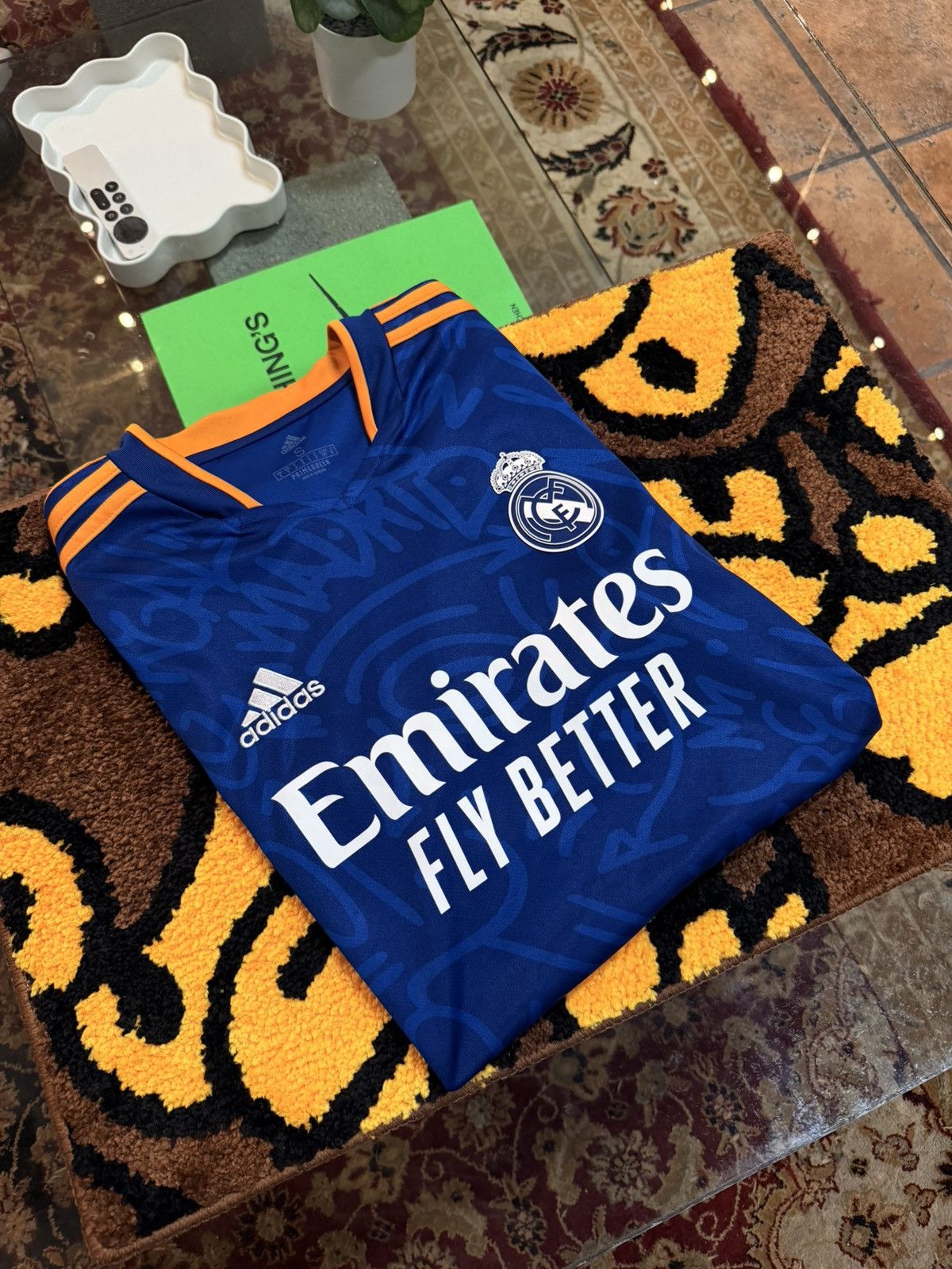 Nike Real Madrid Benzema #9 Jersey – Size Small Size US S / EU 44-46 / 1 - 2 Thumbnail