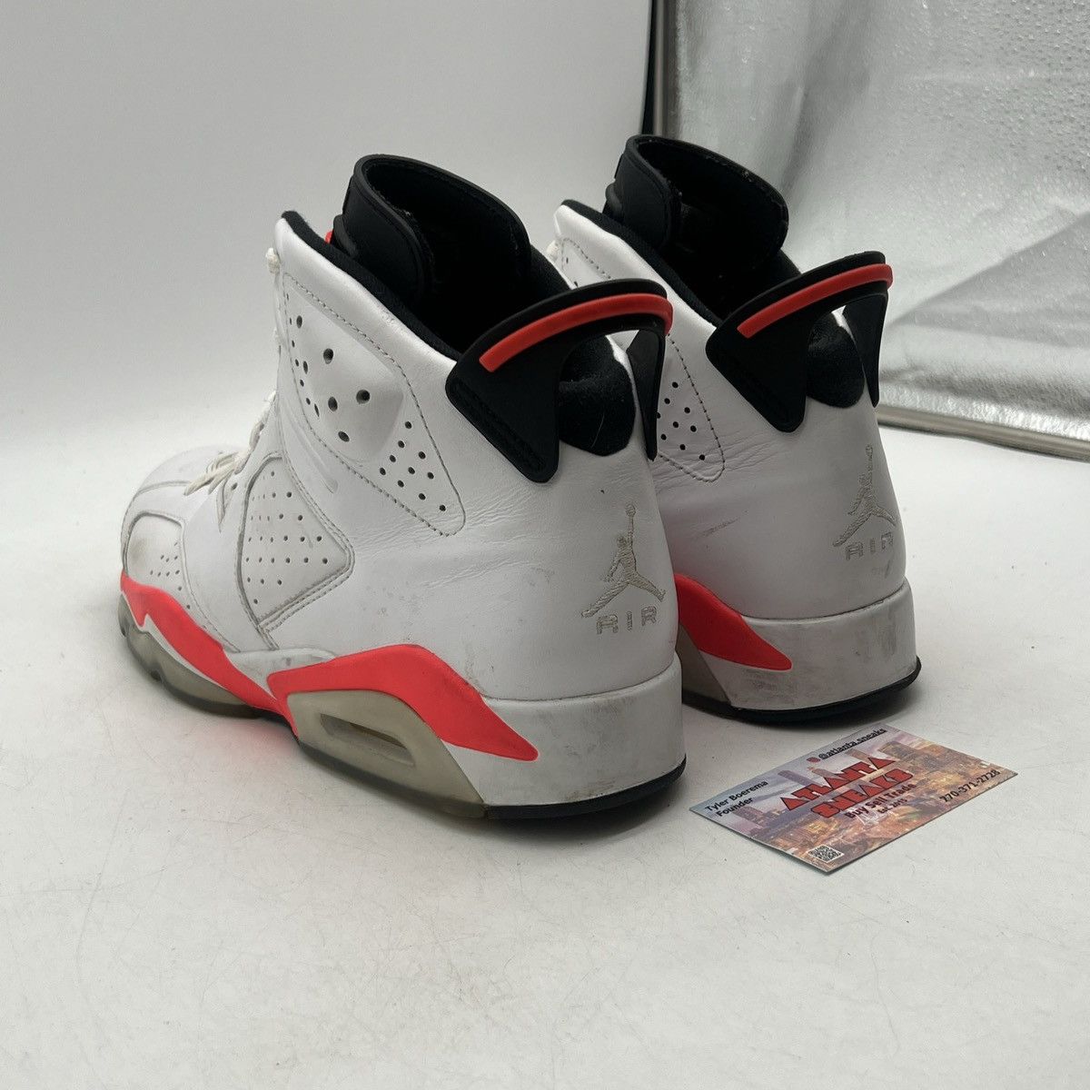 Jordan Brand Air Jordan 6 white infrared Size US 11 / EU 44 - 4 Thumbnail