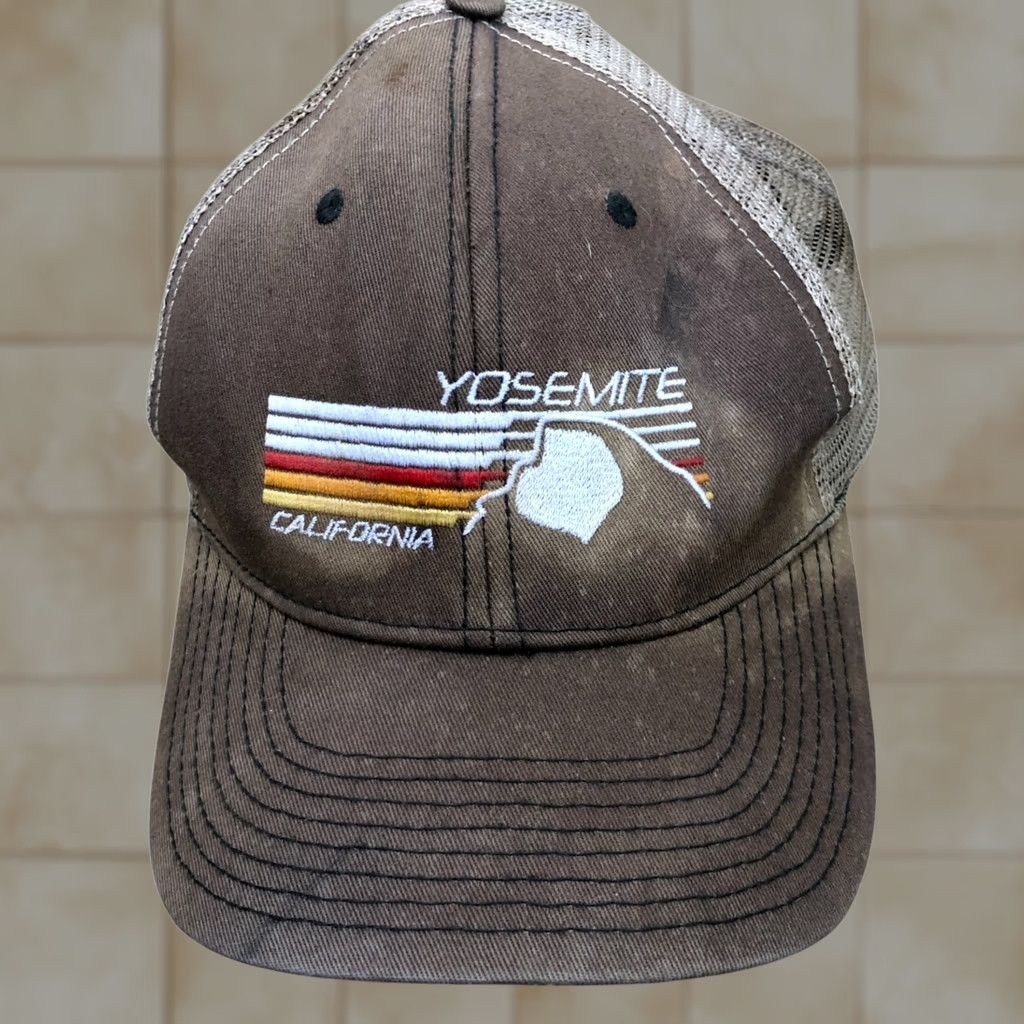 Vintage VTG Techstyle Yosemite California Trucker Hat Men's Brown Adjustable Cap One Size Brown Men Trucker Hat Vintage California Yosemite Size ONE SIZE - 1 Thumbnail