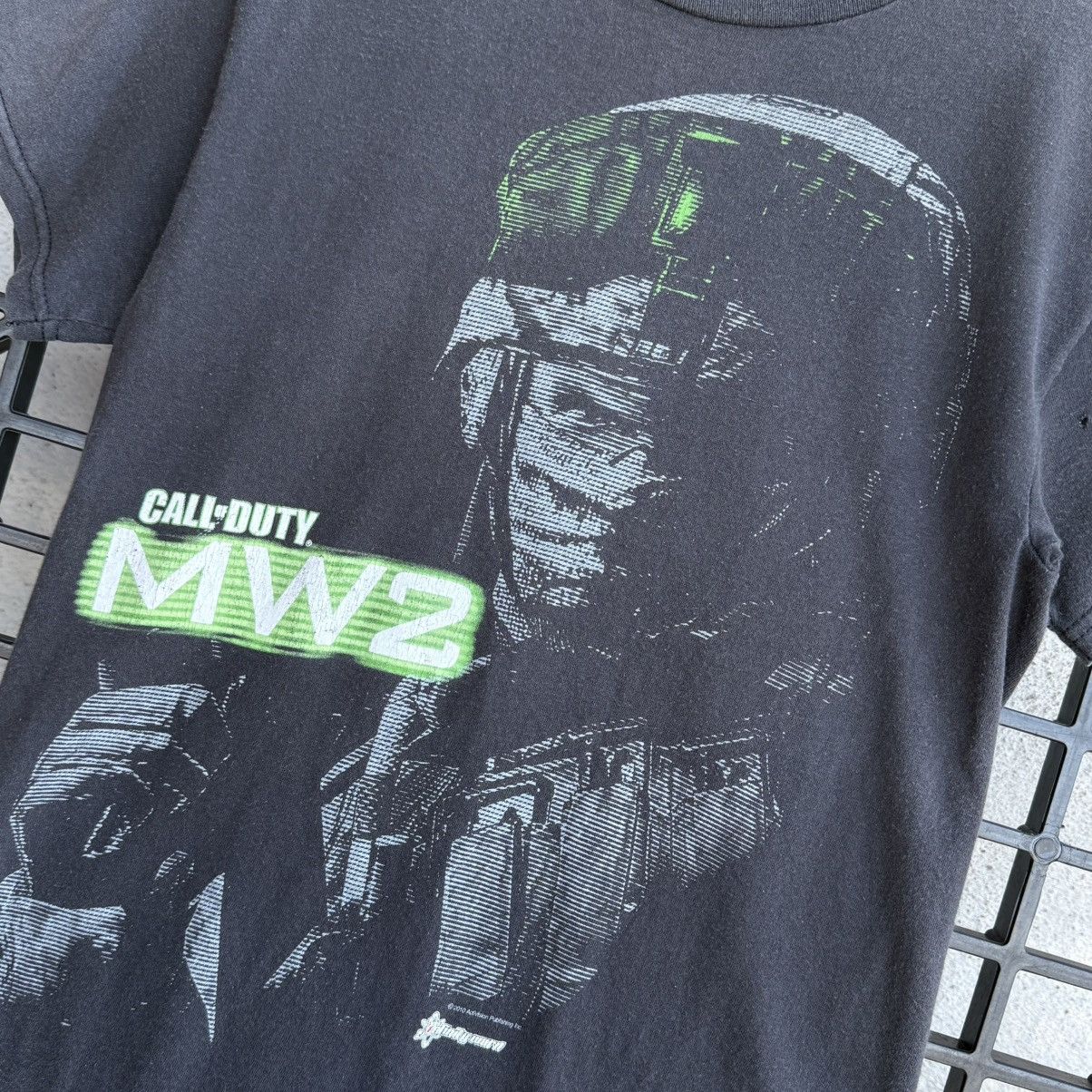 Vintage Vintage 2010 Call Of Duty Modern Warfare 2 Tee Size US S / EU 44-46 / 1 - 9 Thumbnail