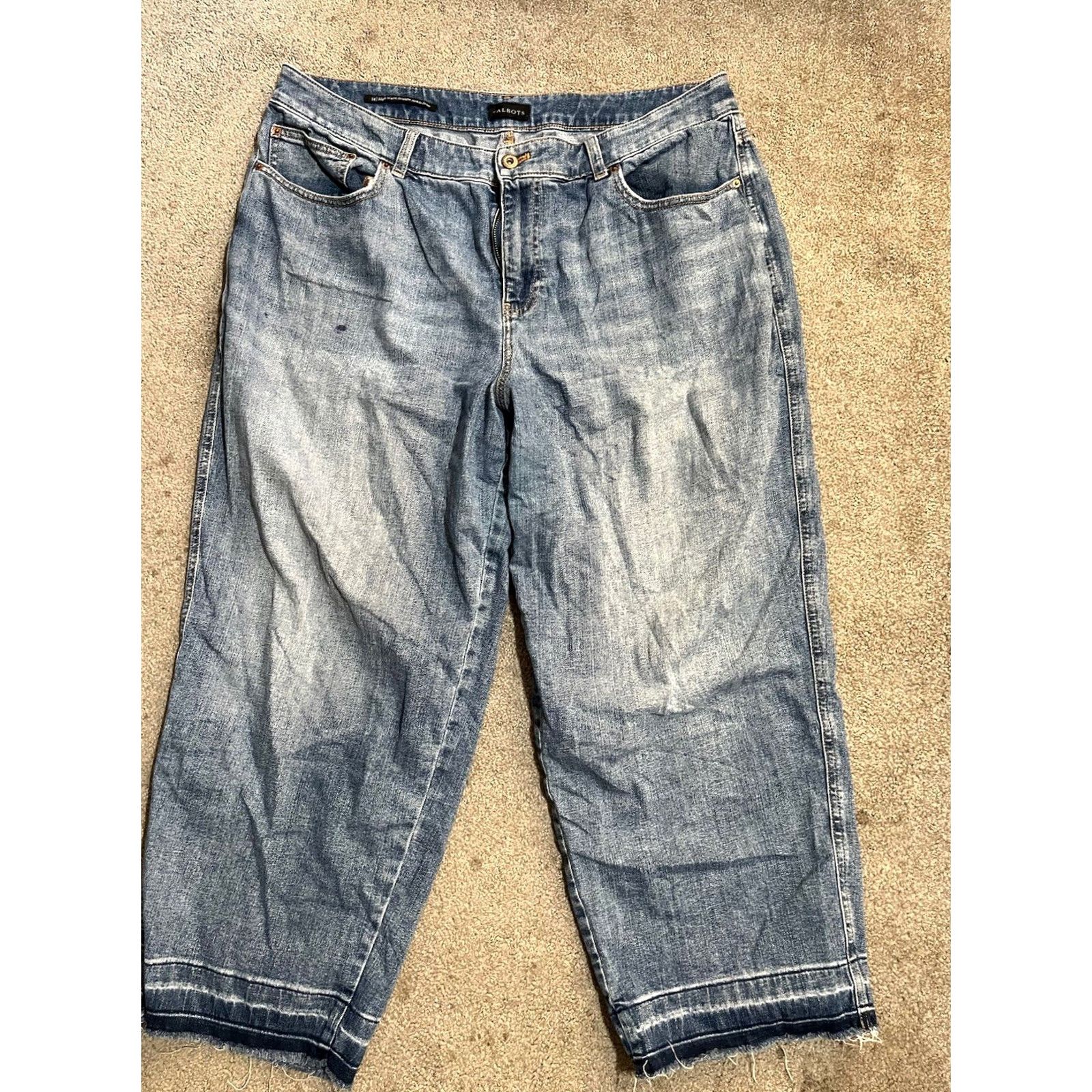 Talbots Talbots Jeans Women's High Waist Ankle Denim 14 Medium Blue 5-Pocket Regular Stretch Pockets Flaw: Pen ink stain see photos Size 36" / US 14 / IT 50 - 2 Thumbnail