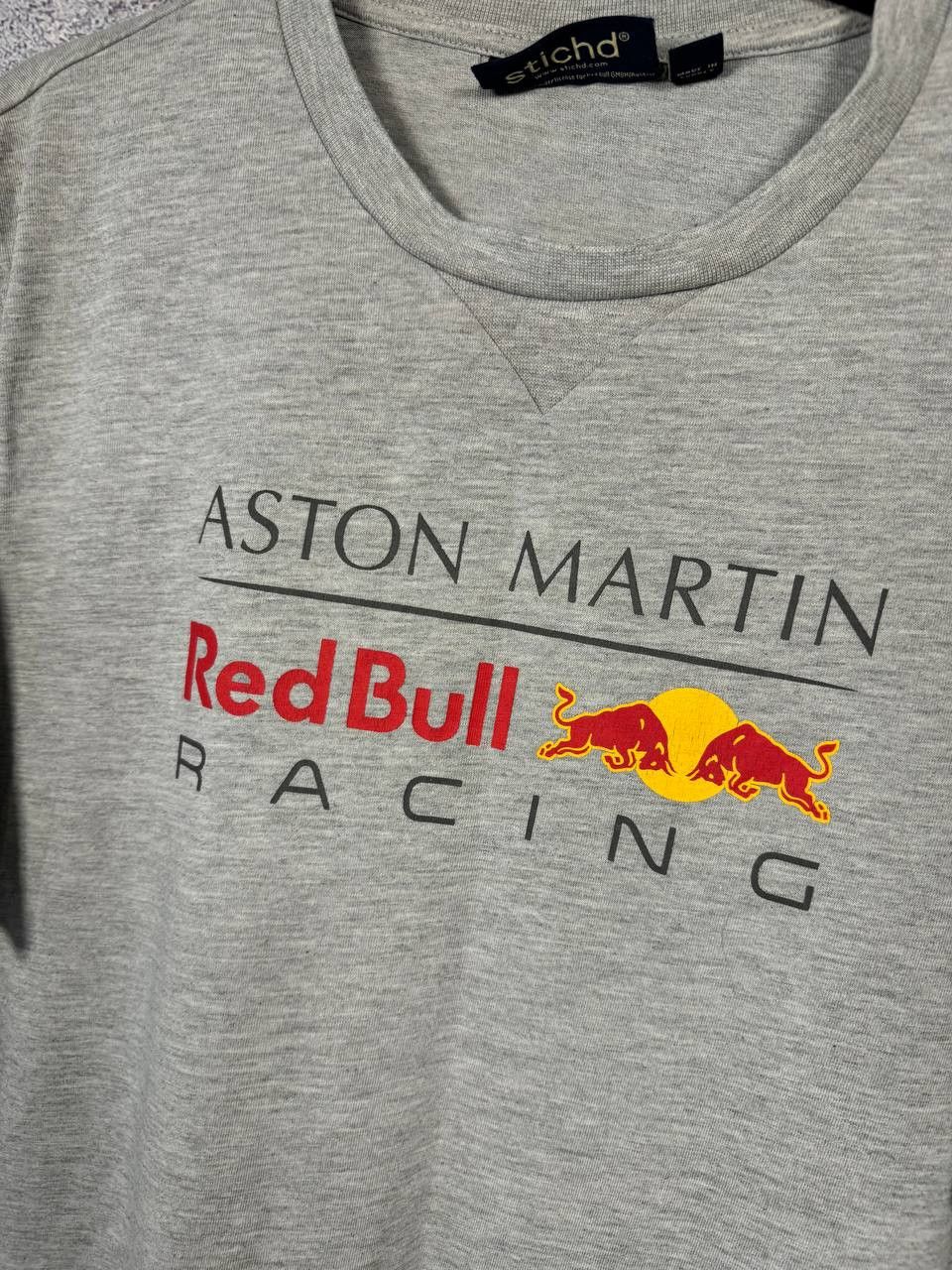 Red Bull Aston Martin Red Bull Racing Team Formula 1 T-Shirt Size US XL / EU 56 / 4 - 7 Thumbnail