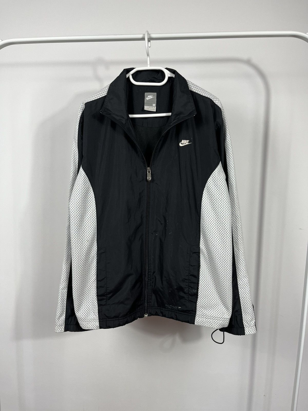 Nike × Vintage Nike Distressed Black Windbreaker Jacket Size L Size US L / EU 52-54 / 3 - 1 Thumbnail
