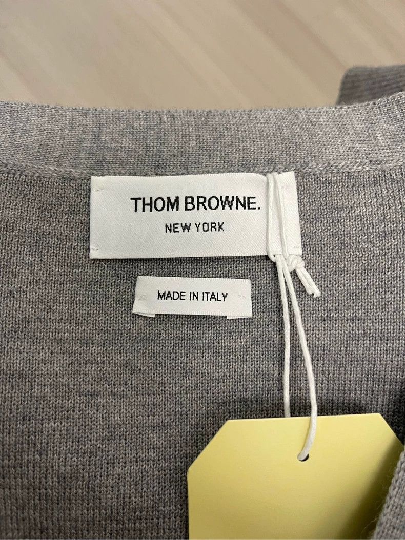 Thom Browne Thom Browne Gray four-striped wool cardigan jacket 2505-Nex Size US L / EU 52-54 / 3 - 5 Thumbnail