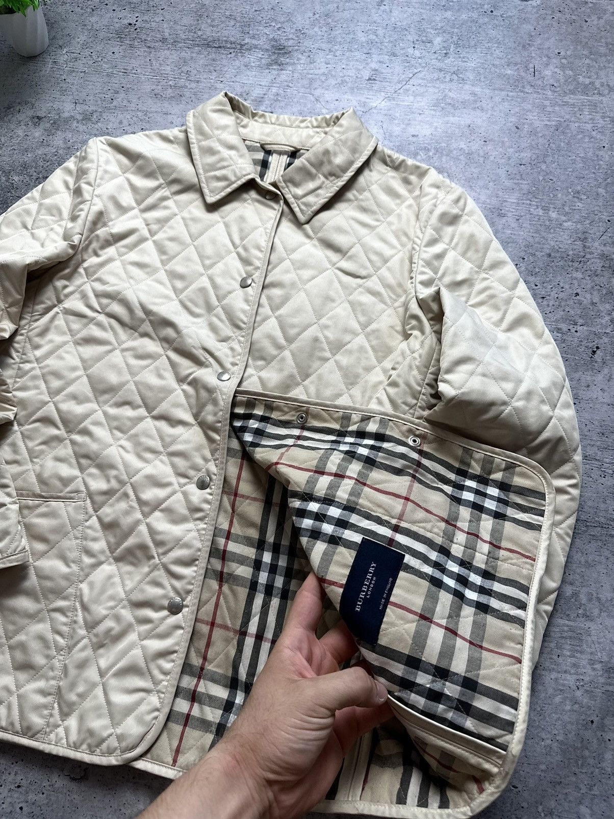 Burberry Vintage 90s Burberry Nova Check Quilt Luxury Jacket Size S / US 4 / IT 40 - 4 Thumbnail