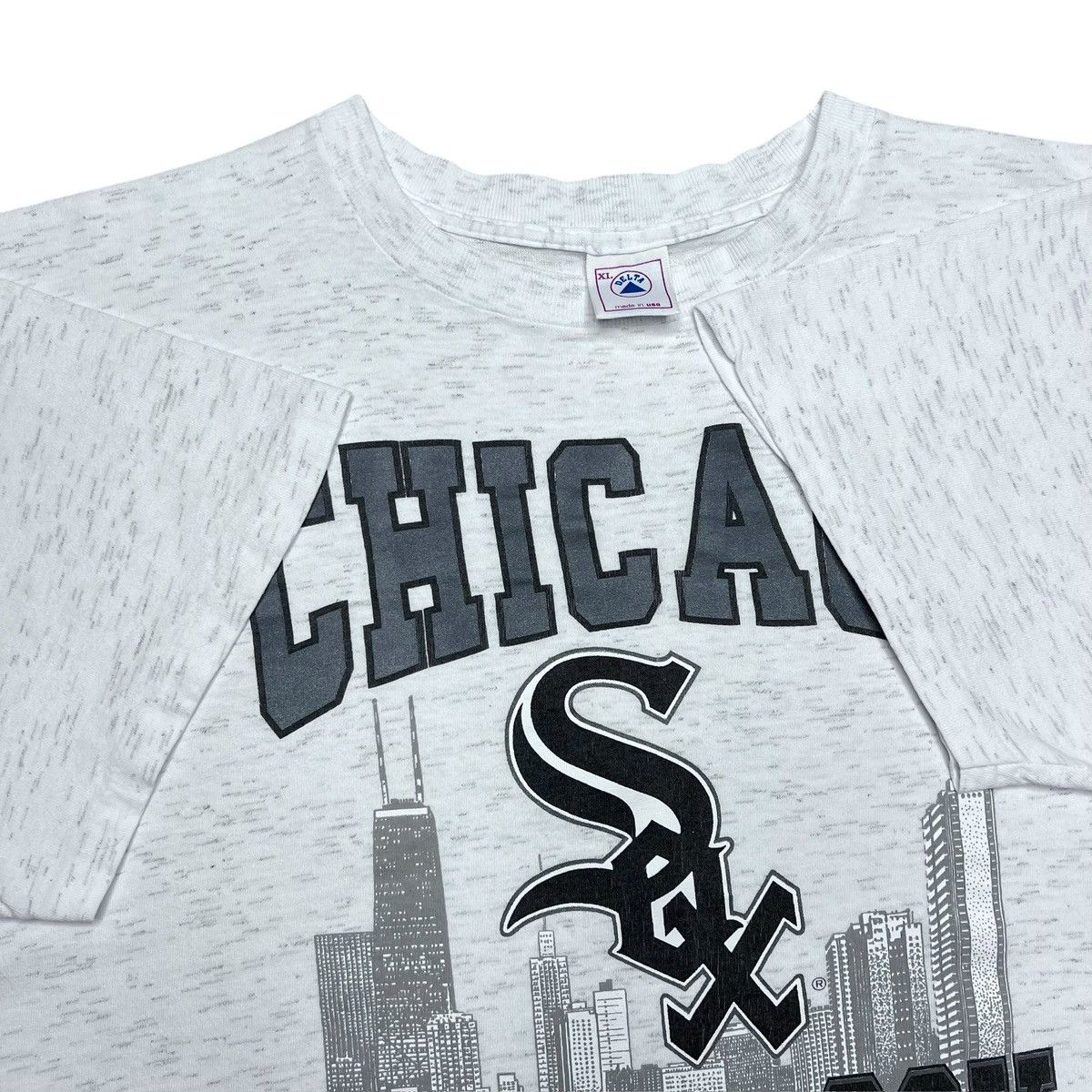 MLB Vtg 1993 MLB Chicago White Sox Sunburst Souvenirs T-Shirt Size US XL / EU 56 / 4 - 2 Thumbnail