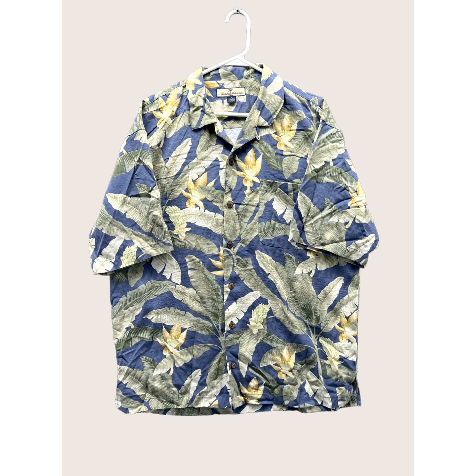 Tommy Bahama Tommy Bahama Shirt Mens M Floral Silk Hawaiian Short Sleeve Button Front Blue Tropical Beach Casual Size US M / EU 48-50 / 2 - 1 Thumbnail