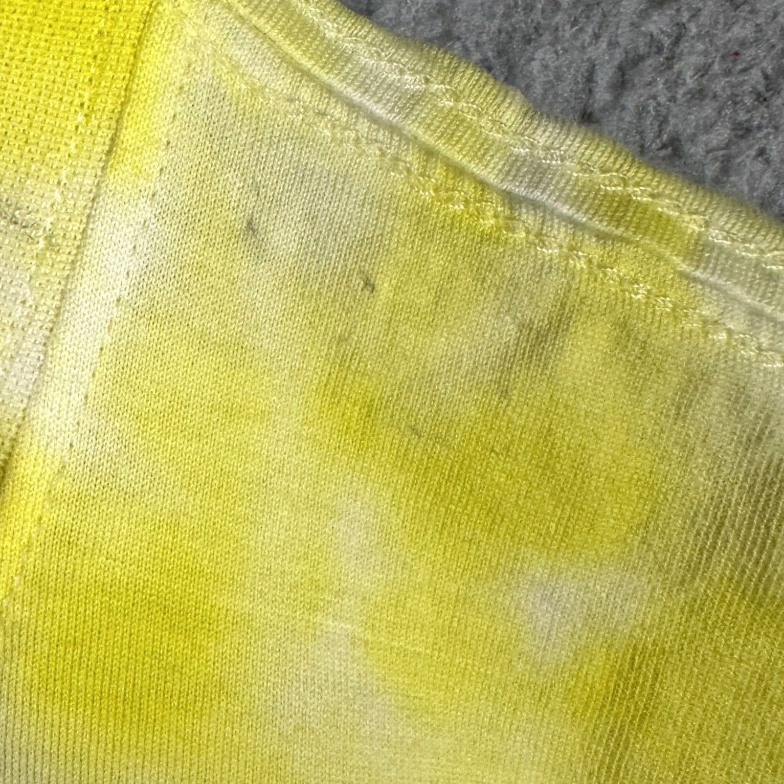Lululemon Lululemon T-Shirt Womens 1X 16-18 Yellow Tie Dye Short Sleeve Tee Crewneck Logo Batik Back Seam Reflective Size XL / US 12-14 / IT 48-50 - 4 Thumbnail
