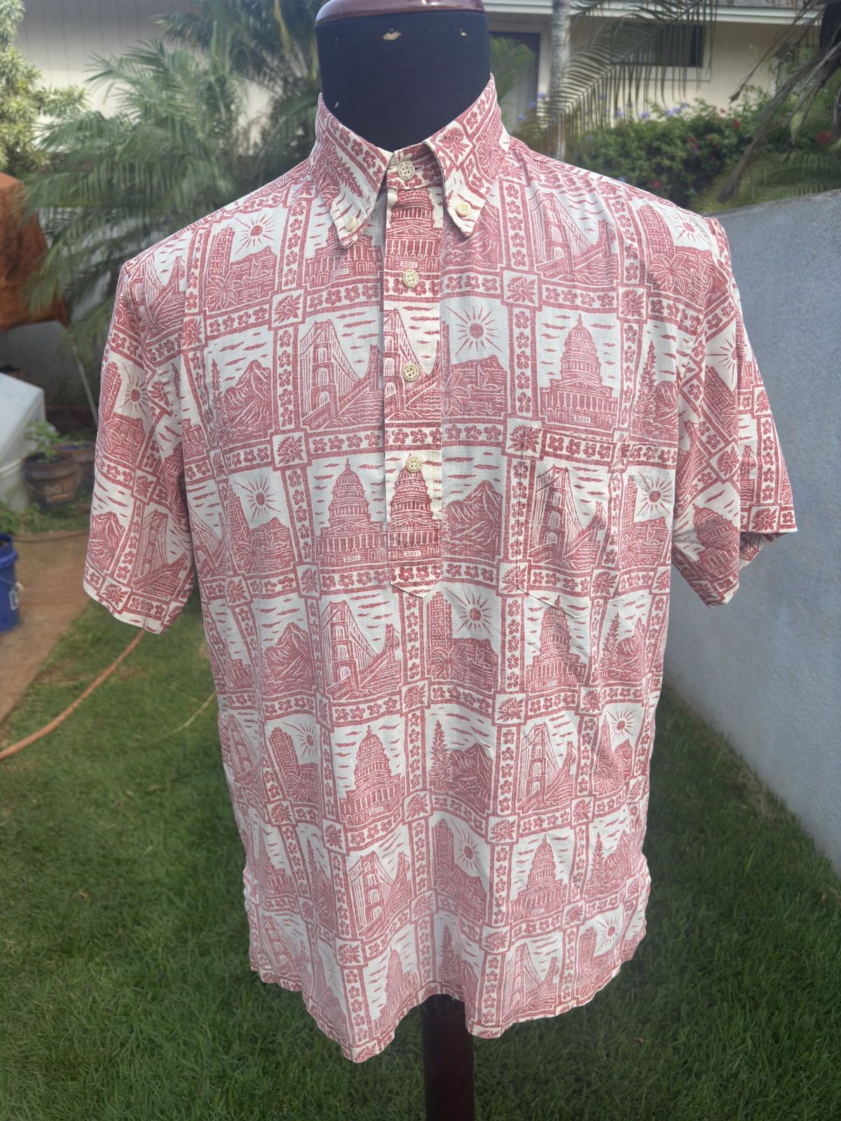 Reyn Spooner PreOwned Reyn Spooner Red Hawaiian Print 3/4 Button Men's M Size US M / EU 48-50 / 2 - 1 Thumbnail