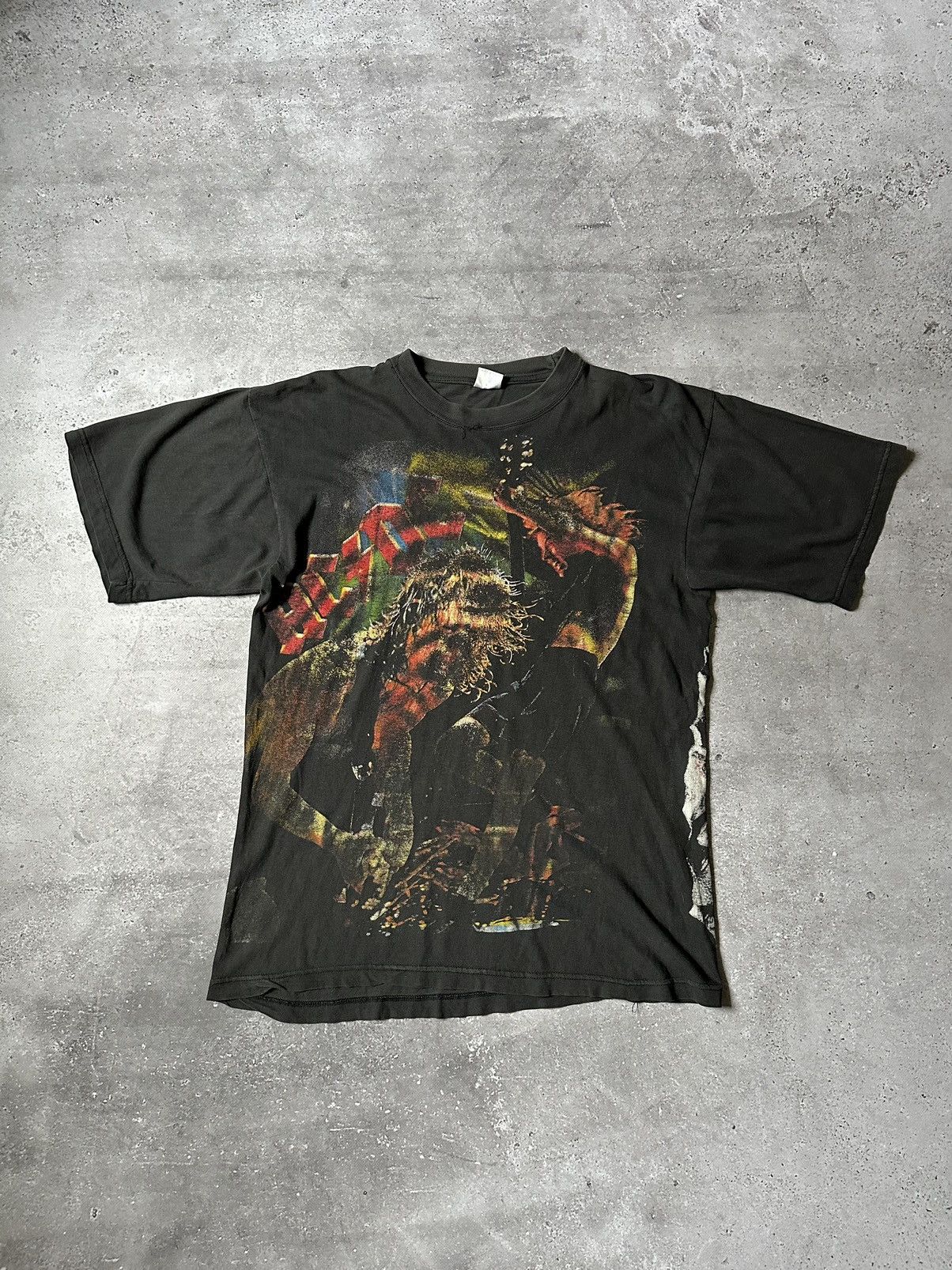AC/DC × Band Tees × Vintage Vintage 90s AC/DC All Over Print Band T-Shirt Size US XL / EU 56 / 4 - 4 Thumbnail