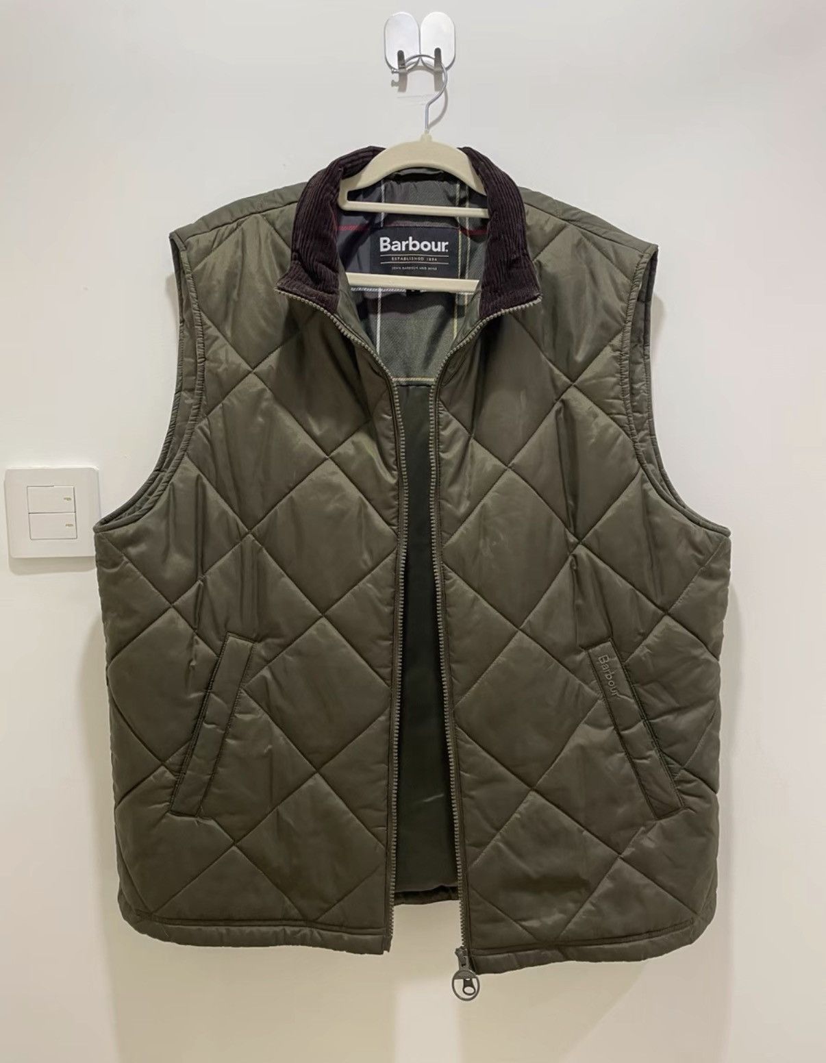 Barbour Barbour Finn Gilet Olive green quilted gilet/vest Size US L / EU 52-54 / 3 - 2 Thumbnail