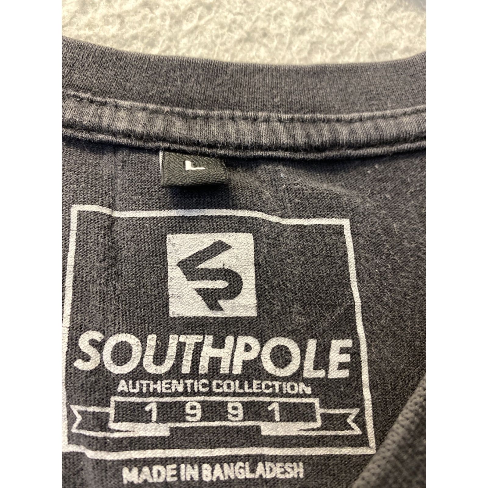 Southpole VINTAGE South Pole T-Shirt Size L Black Graphic Logo Grunge Mens Size US L / EU 52-54 / 3 - 4 Thumbnail