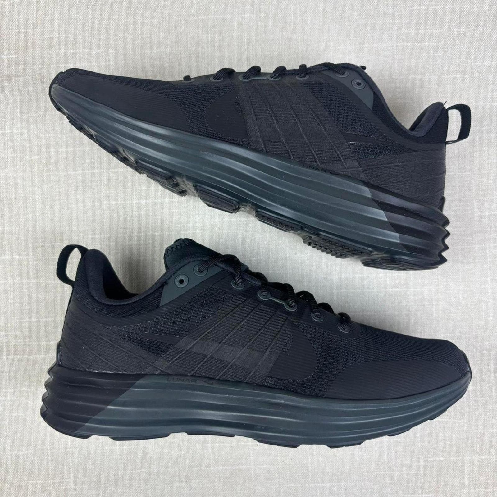 Nike 🖤 2024 Nike Lunar Roam “Dark Smoke Grey” 9W Size US 9 / IT 39 - 2 Thumbnail