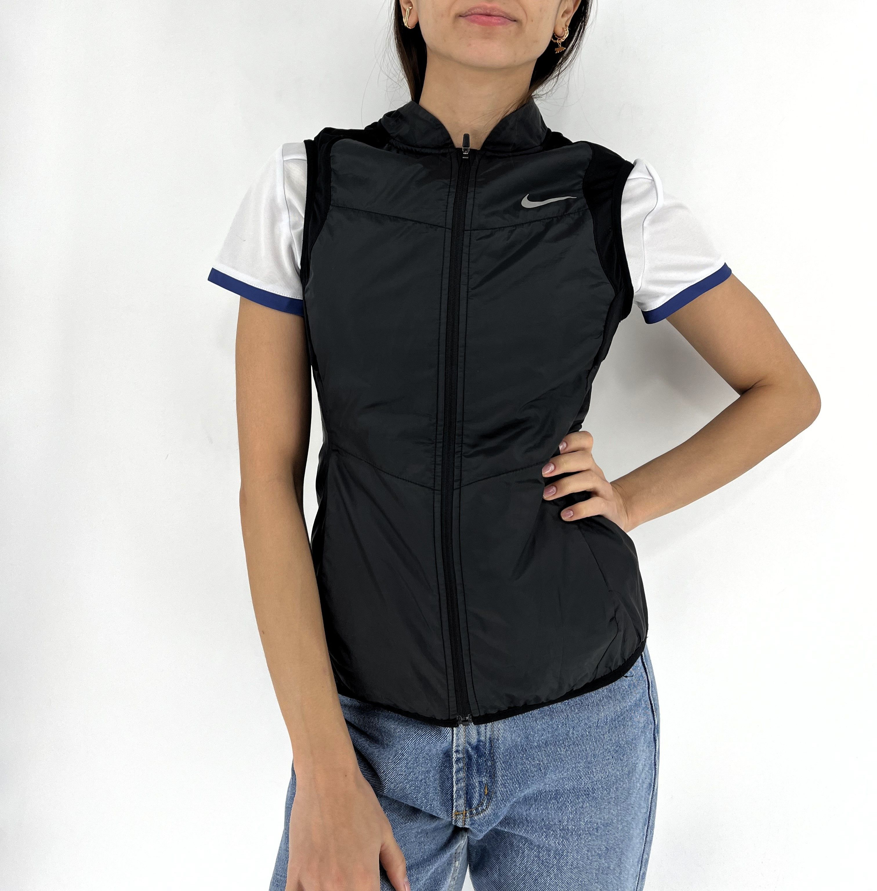 Nike × Vintage Nike Vintage Y2K Running Outdoor Light Swoosh Vest Size XS / US 0-2 / IT 36-38 - 3 Thumbnail