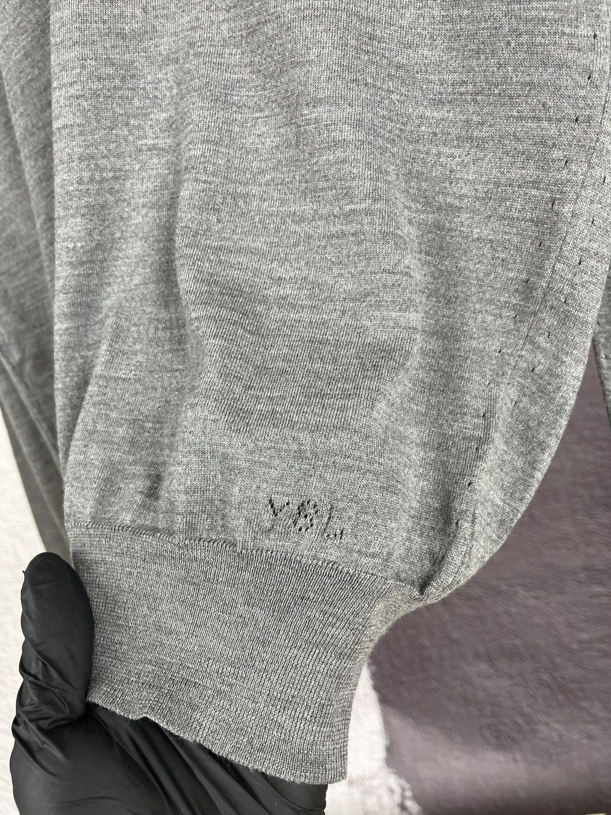Yves Saint Laurent Yves Saint Laurent Rive Gauche Tom Ford era v-neck sweater Size US L / EU 52-54 / 3 - 9 Thumbnail
