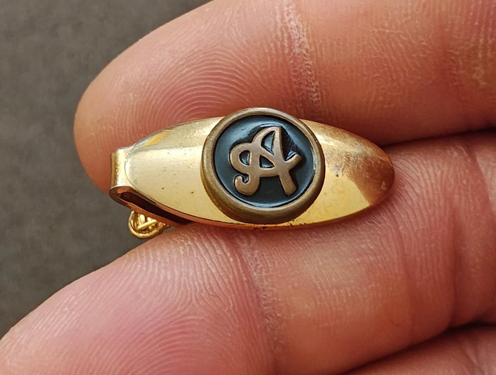Other 1950s/60s Gold Tone Black Enamel Monogram Initial A Tie Clip Size ONE SIZE - 1 Thumbnail