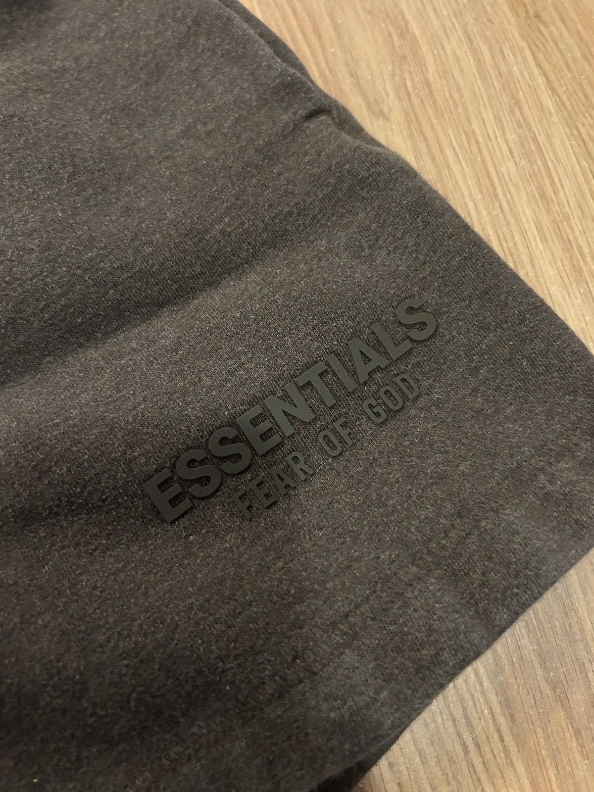Essentials Essentials heather wood sweat shorts Size US 34 / EU 50 - 3 Thumbnail