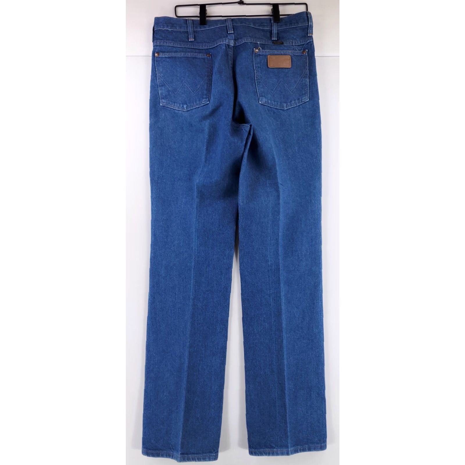 Wrangler VINTAGE Wrangler Jeans Bootcut 90s Mens 32 Inseam 34 Blue Made USA 33 x 34 Actual 32 x 33.5 Size US 32 / EU 48 - 2 Thumbnail