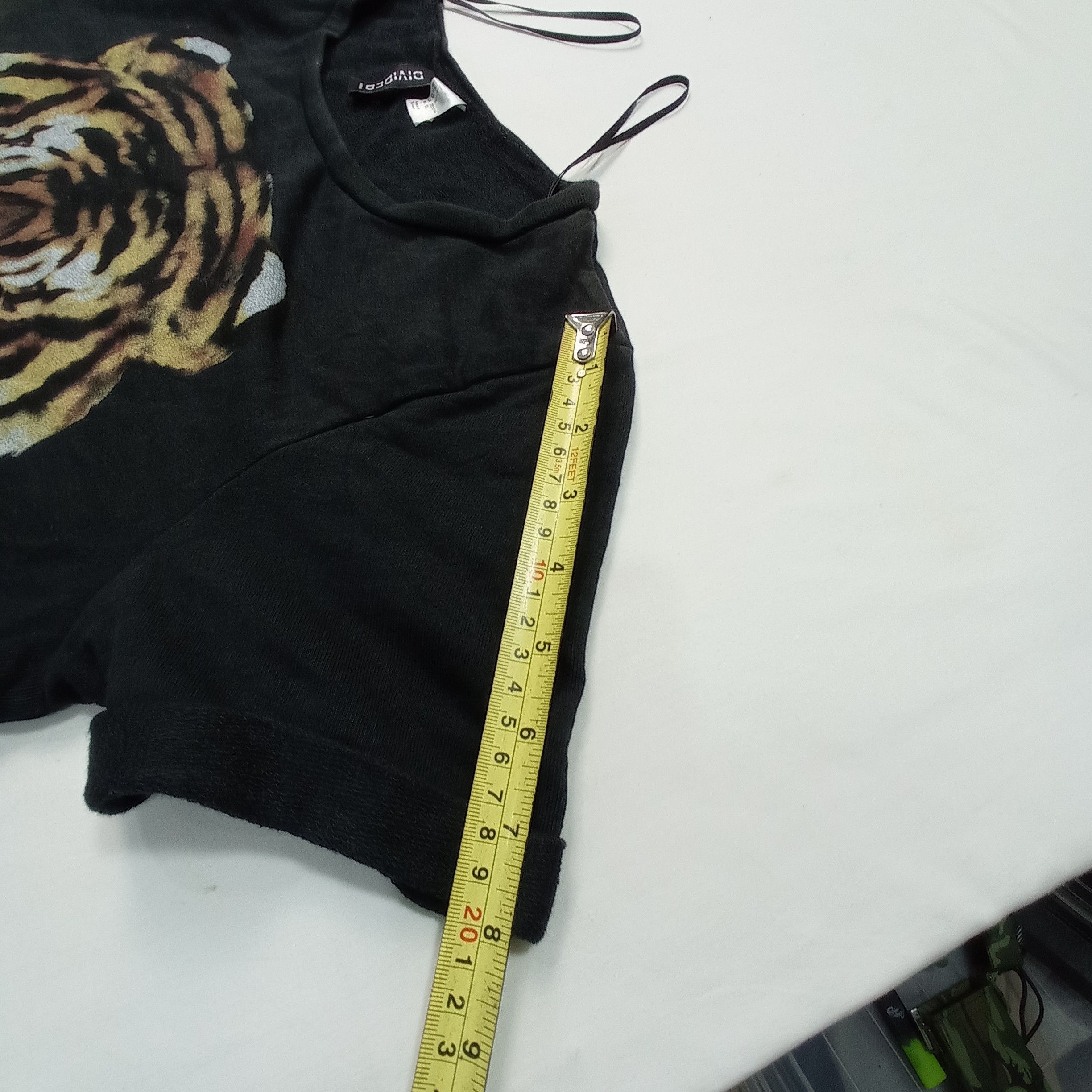 Divided Divided X H&M Tiger Logo Crop Top Shirt Size L / US 10 / IT 46 - 9 Thumbnail