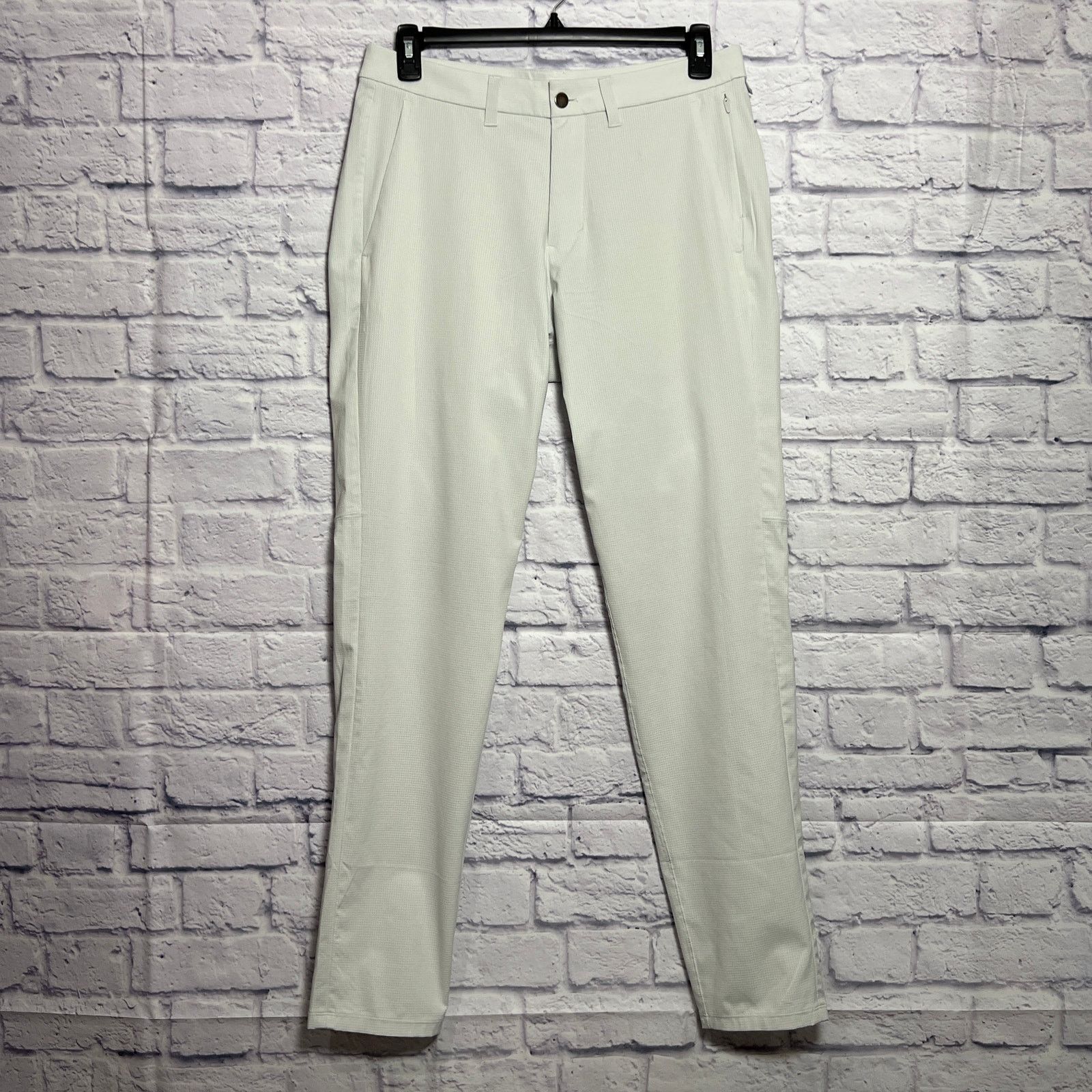 Lululemon Lululemon Commission Slim Ventlight Pant White Opal 33x33 Size US 33 - 1 Thumbnail