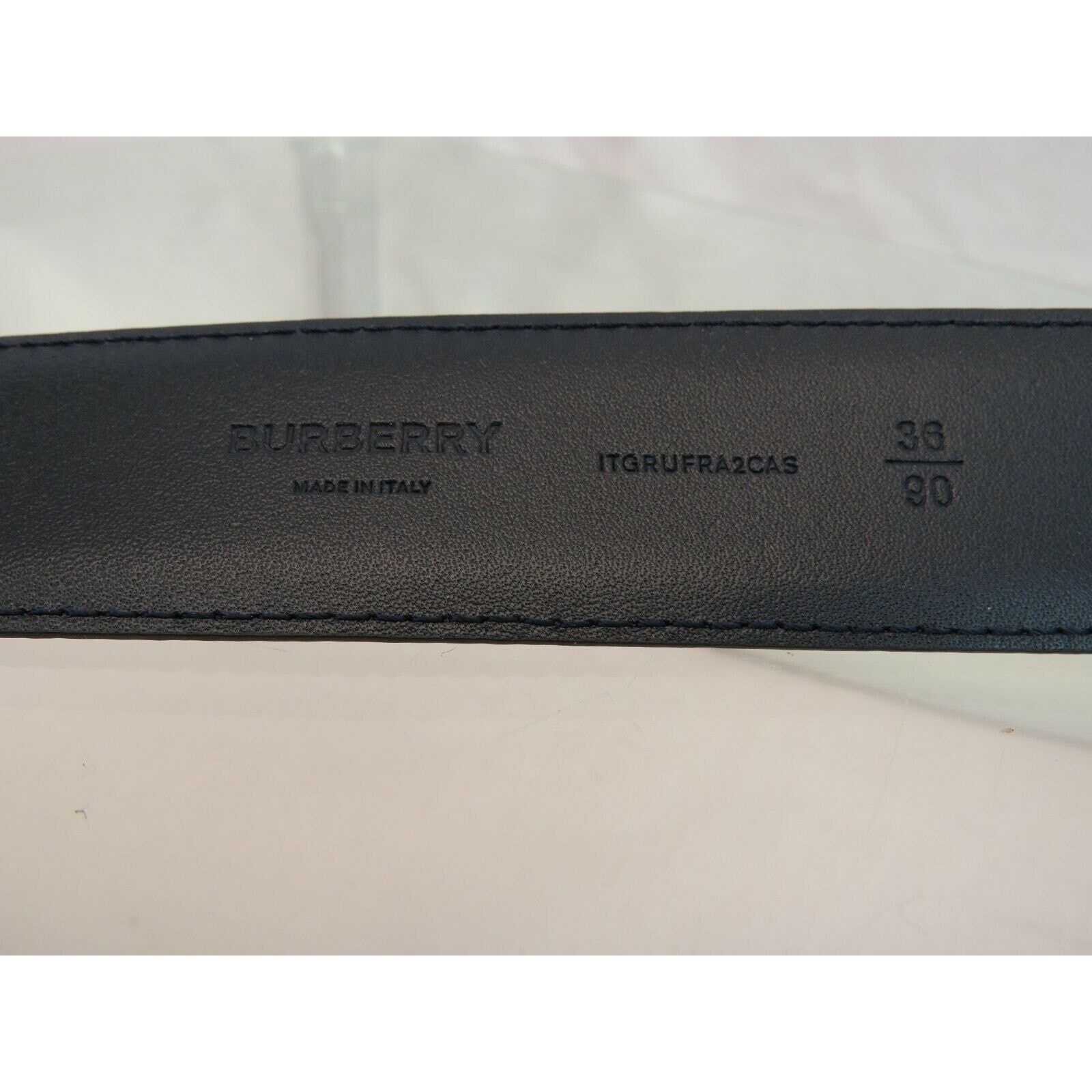 Burberry BURBERRY TB 35 BLUE LEATHER ENAMEL BUCKLE LOGO BELT 90 36 IT Size 36 - 3 Thumbnail