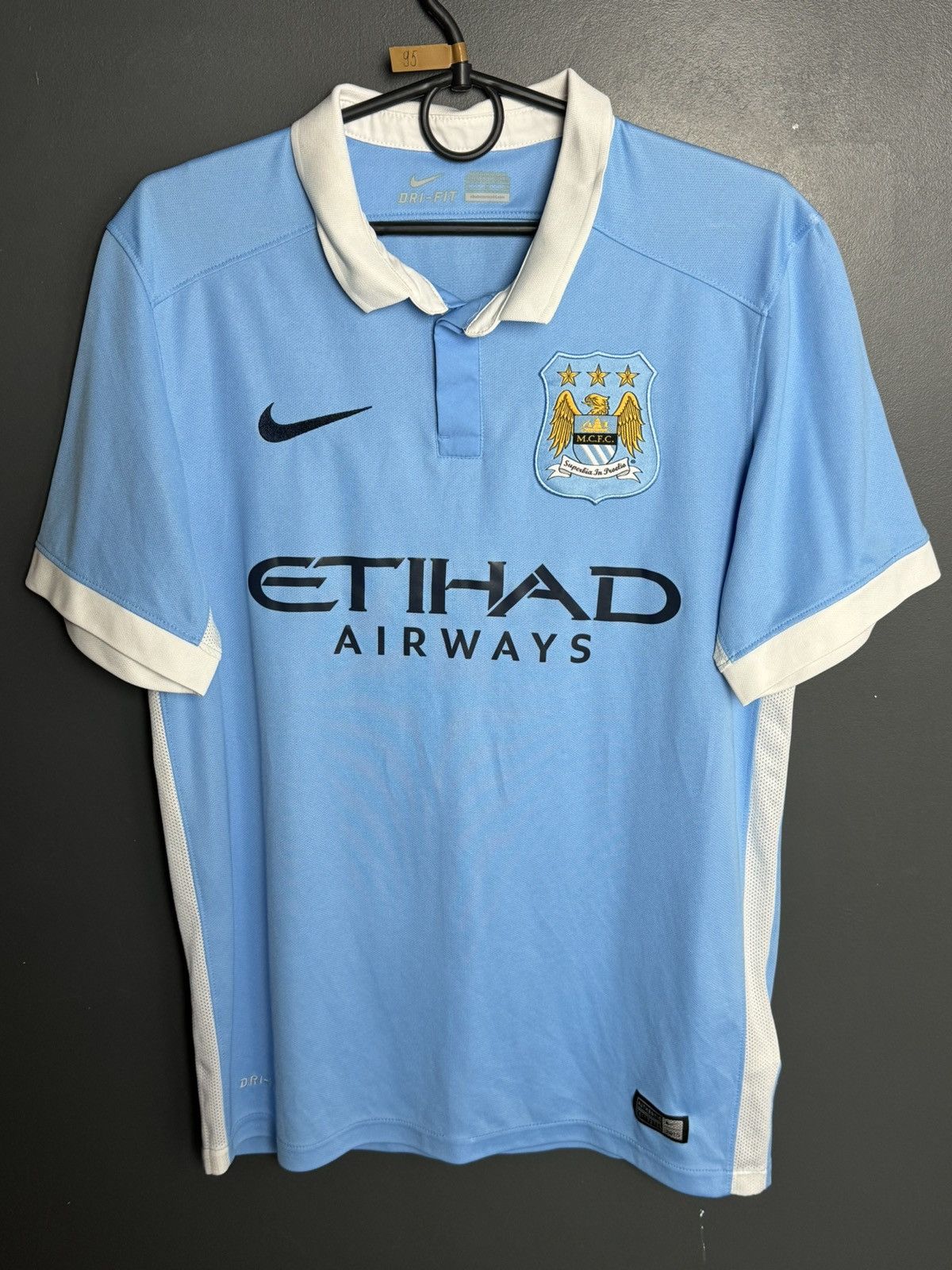 Nike Manchester City 15/16 Home Football Jersey Size US S / EU 44-46 / 1 - 1 Thumbnail