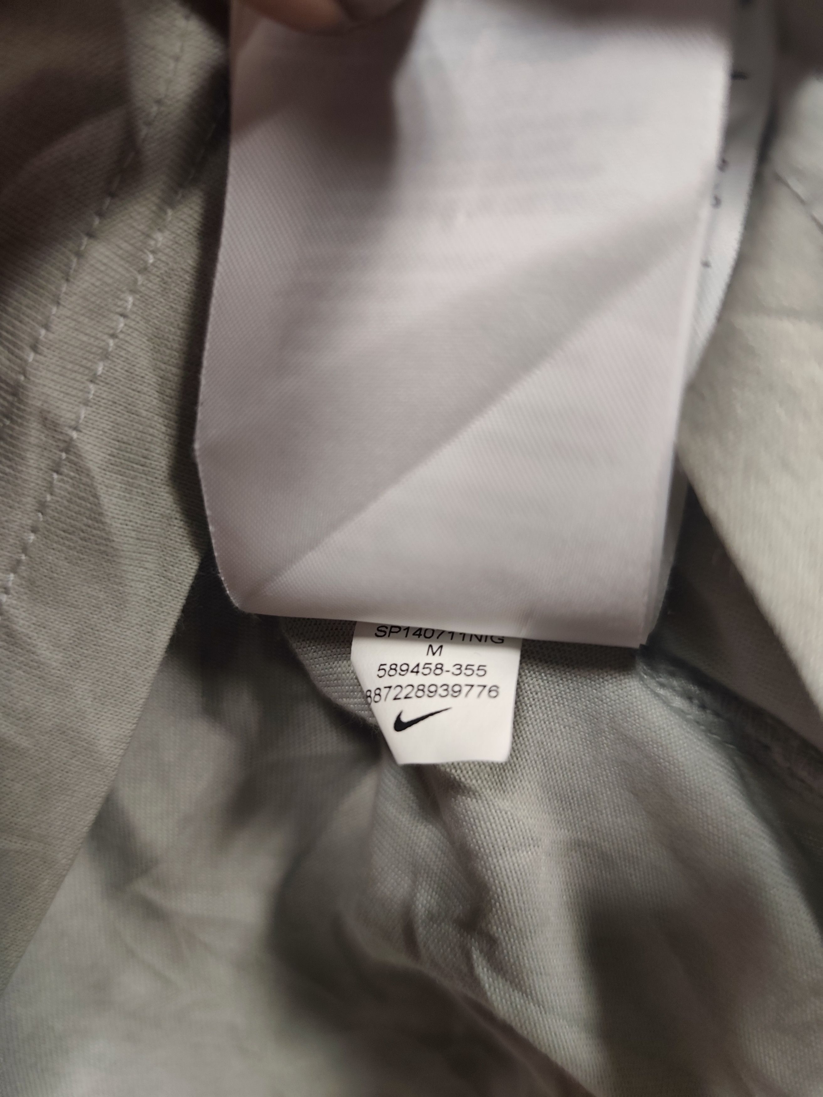Nike T shirt nike LeBron James Size US M / EU 48-50 / 2 - 8 Thumbnail