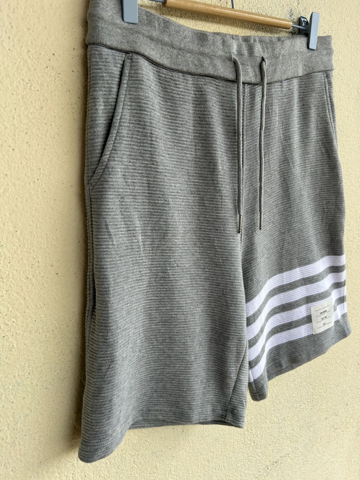 Thom Browne Thom Browne Sweat Short With 4 Bar Stripes Size US 30 / EU 46 - 5 Thumbnail