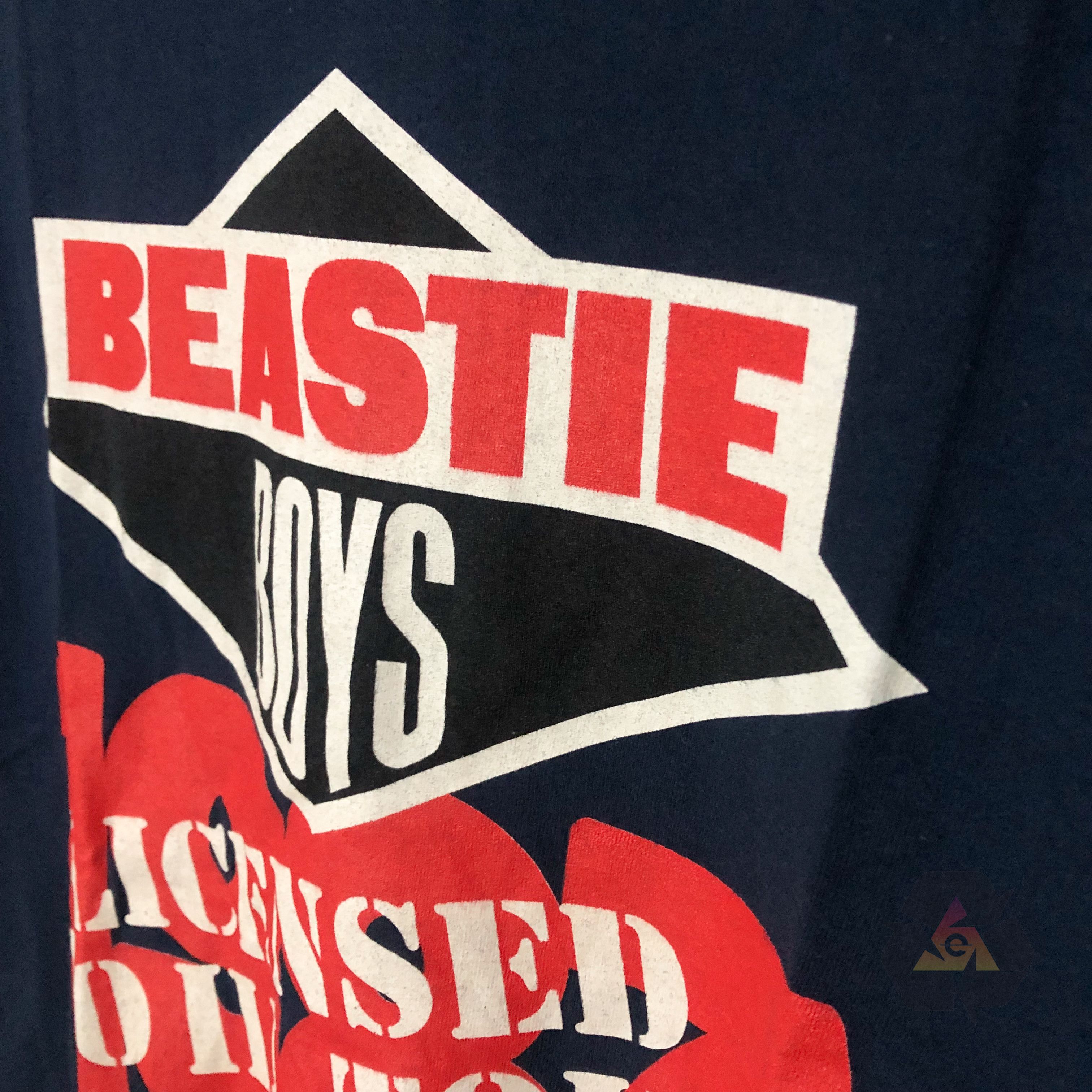 Band Tees Vintage Bestie Boys 1987 Licensed To I'll Tour T-Shirt Size US L / EU 52-54 / 3 - 6 Thumbnail