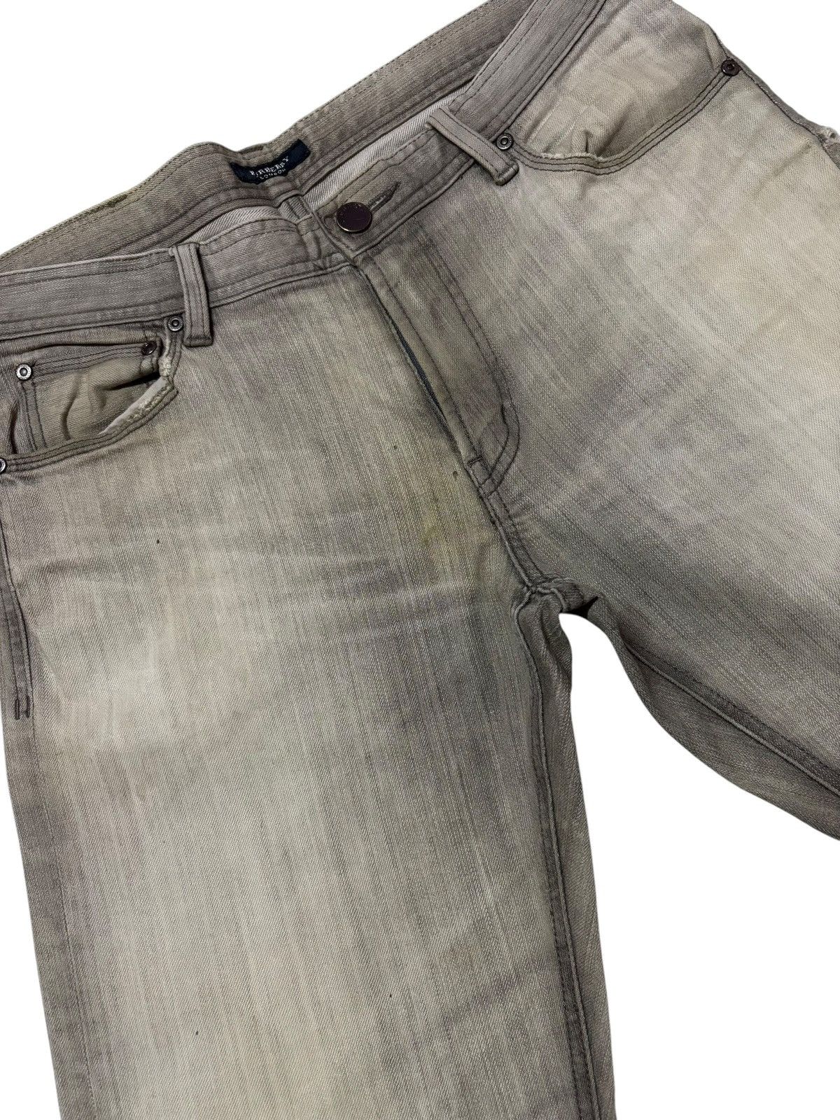 Burberry Vtg Burberry Japan Faded Distressed Jeans Size US 31 - 5 Thumbnail