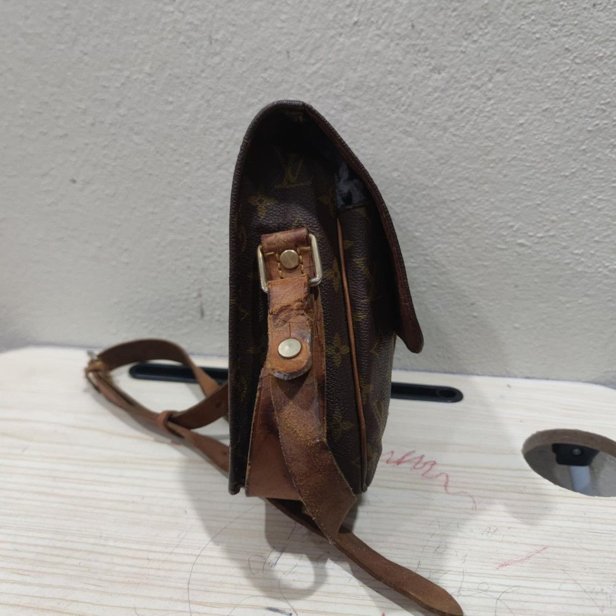 Vintage Vintage LOUIS VUITTON Monogram Crossbody Bag Messenger Flap Size ONE SIZE - 4 Thumbnail